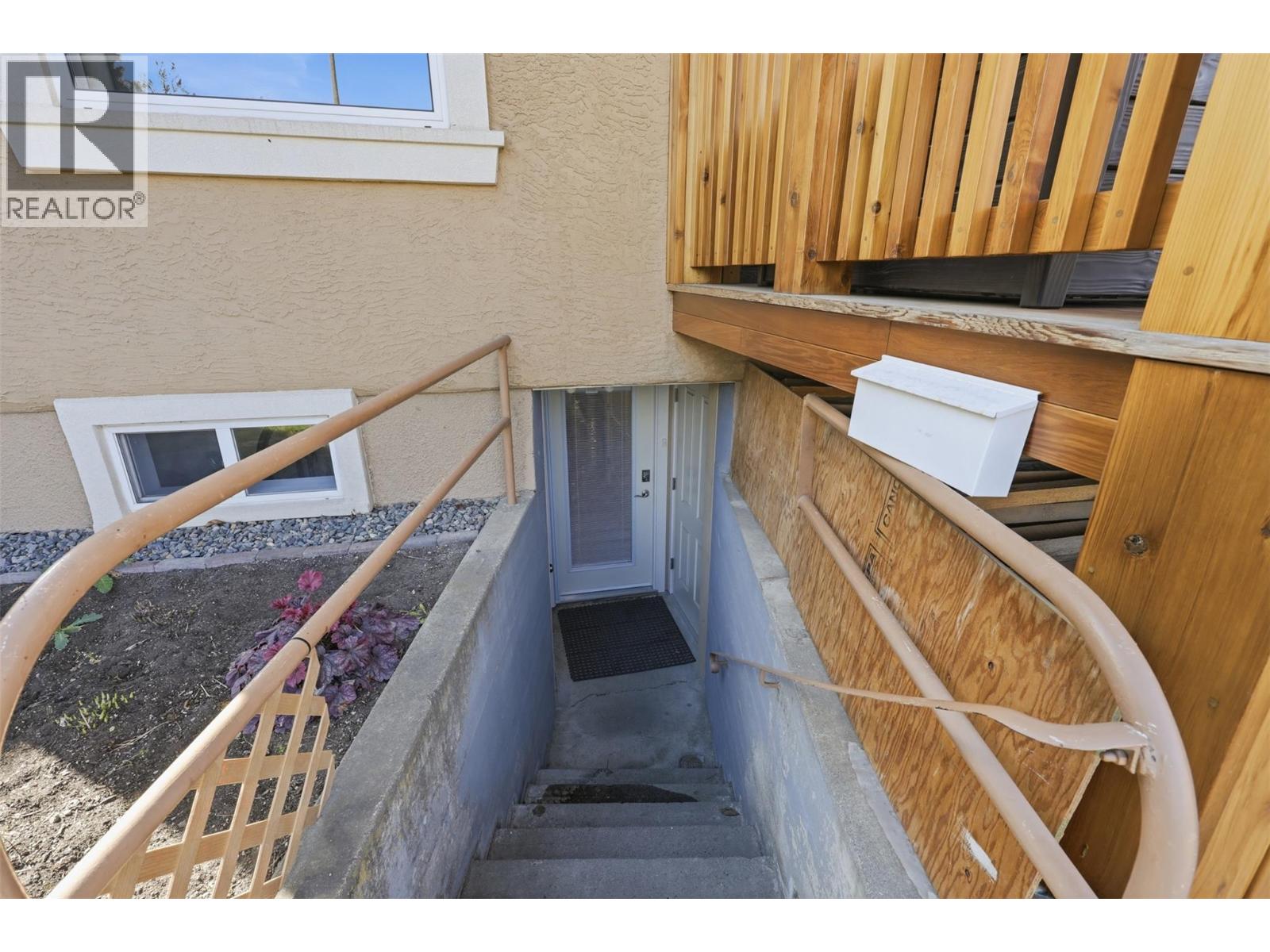 769 Douglas Street, Kamloops, British Columbia  V2C 3C7 - Photo 34 - 10378532