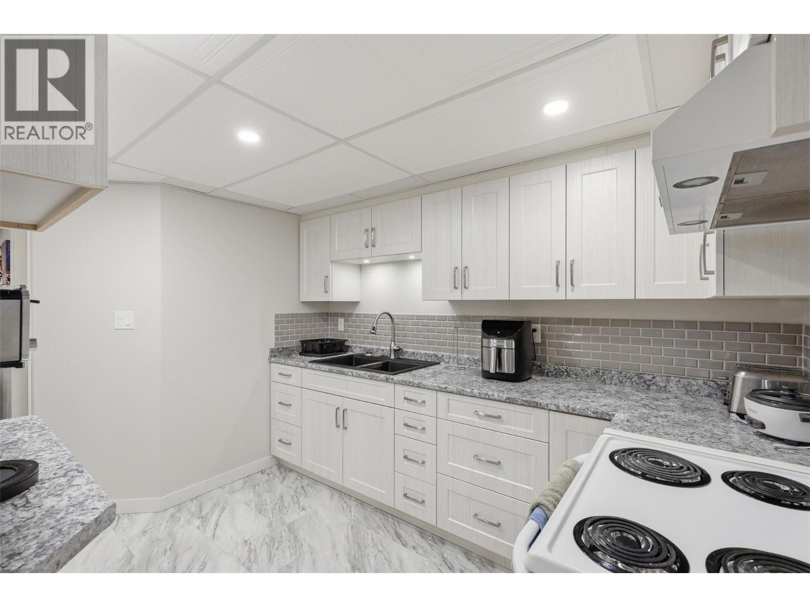 769 Douglas Street, Kamloops, British Columbia  V2C 3C7 - Photo 40 - 10378532