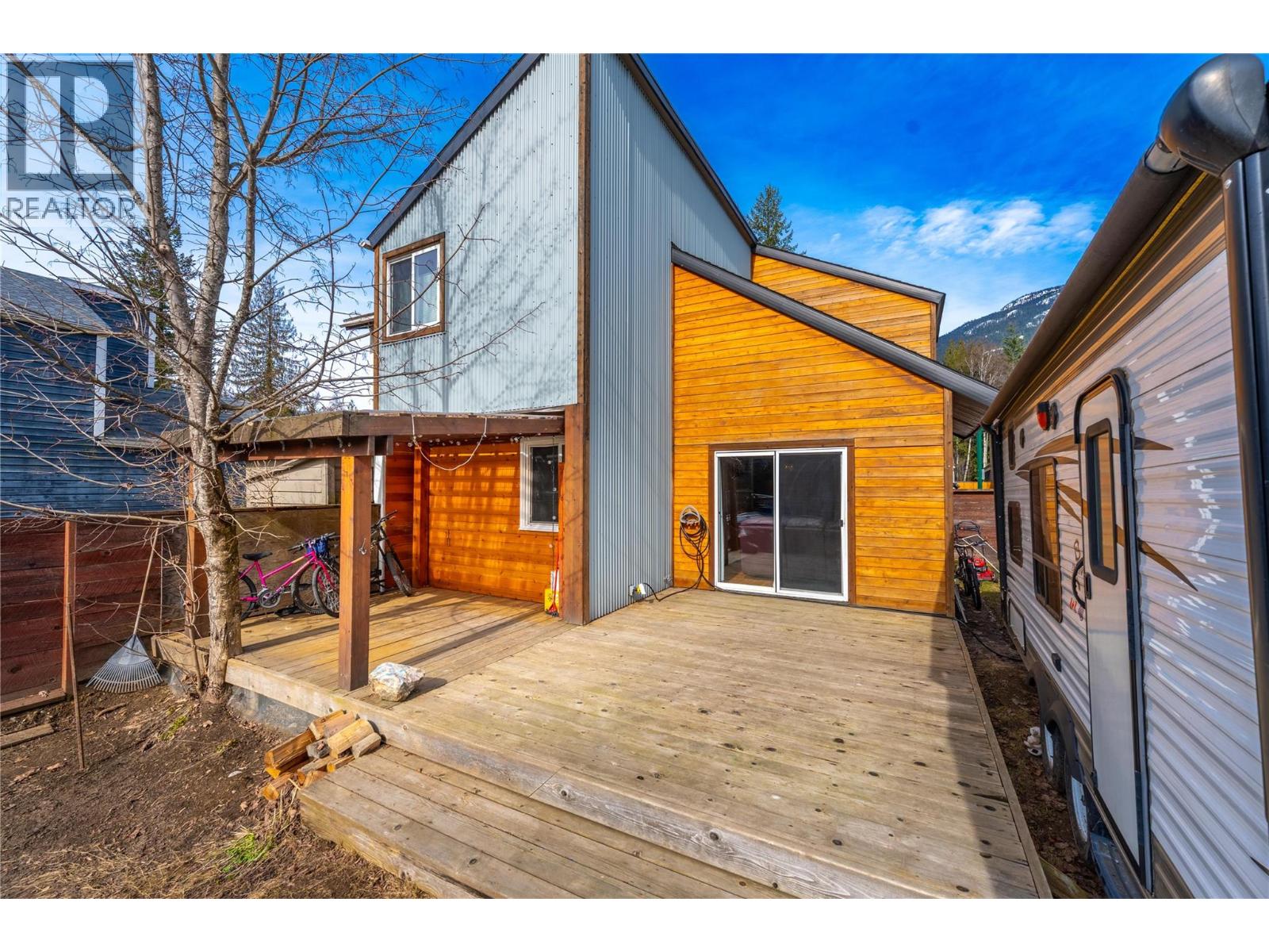 133 Greely Crescent, Revelstoke, British Columbia  V0E 2S0 - Photo 11 - 10383857