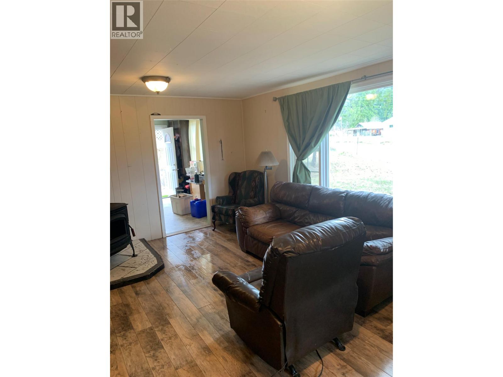 572 6 Highway, Nakusp, British Columbia  V0G 1R1 - Photo 15 - 10383658