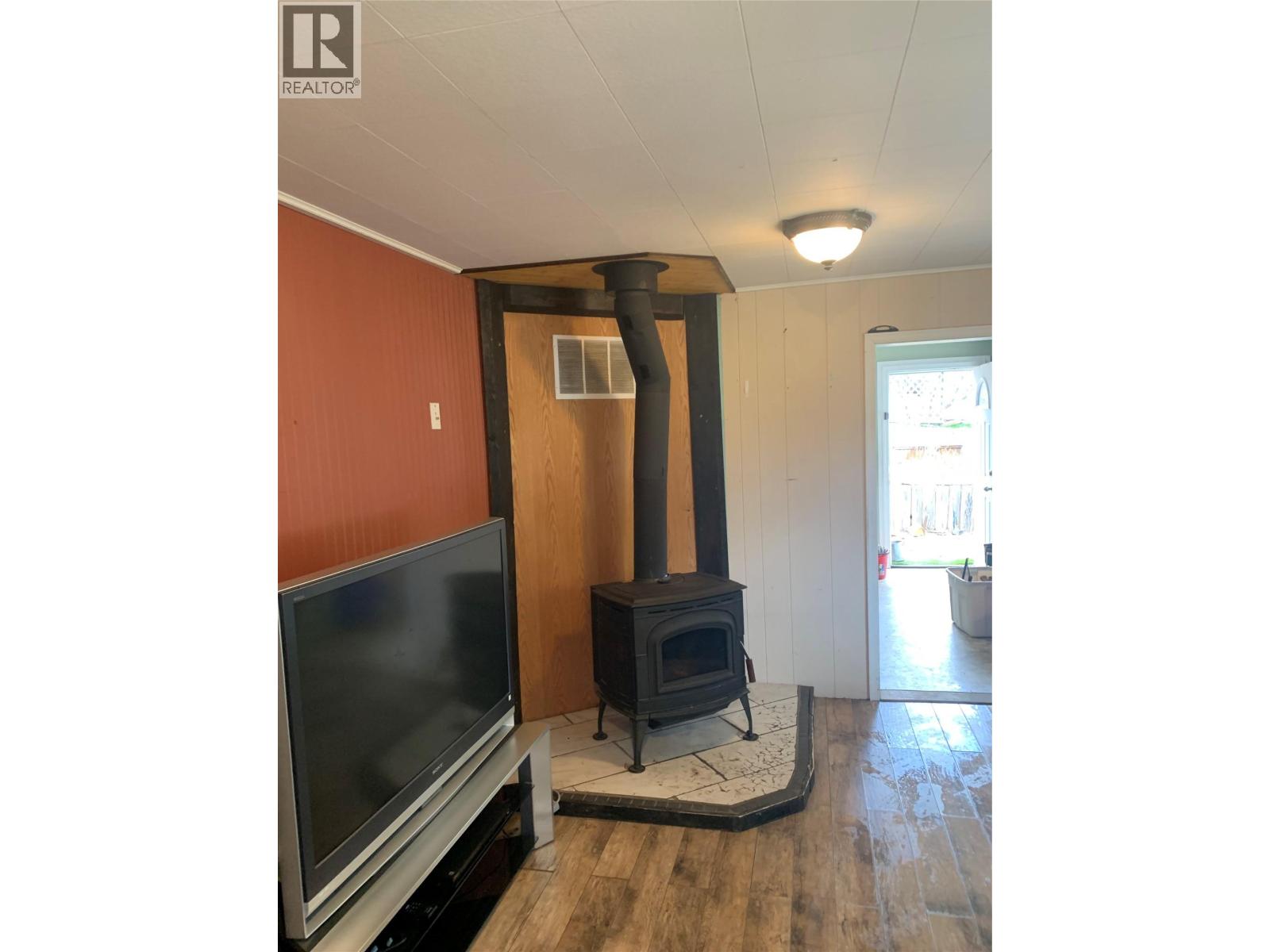 572 6 Highway, Nakusp, British Columbia  V0G 1R1 - Photo 16 - 10383658