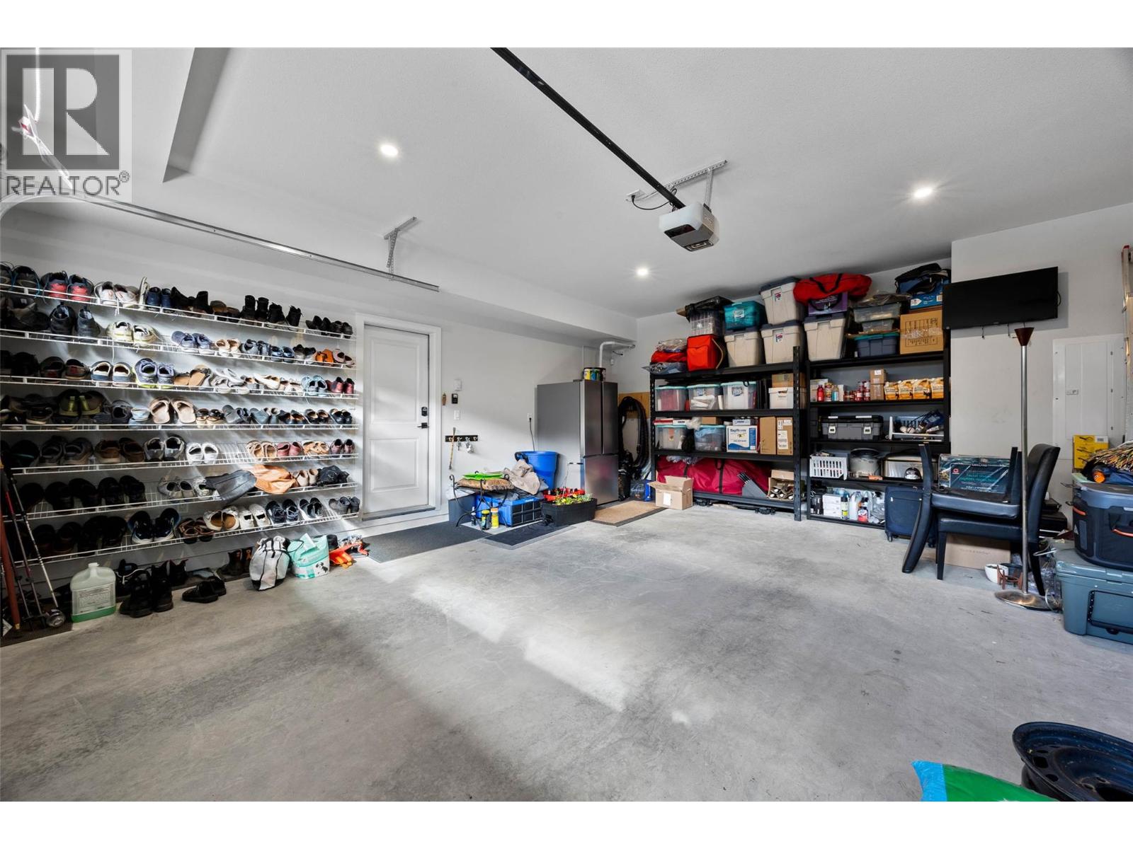 1886 Qu'appelle Boulevard, Kamloops, British Columbia  V2E 0C7 - Photo 36 - 10383652