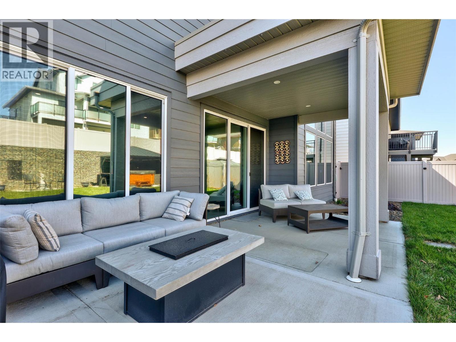 1886 Qu'appelle Boulevard, Kamloops, British Columbia  V2E 0C7 - Photo 37 - 10383652