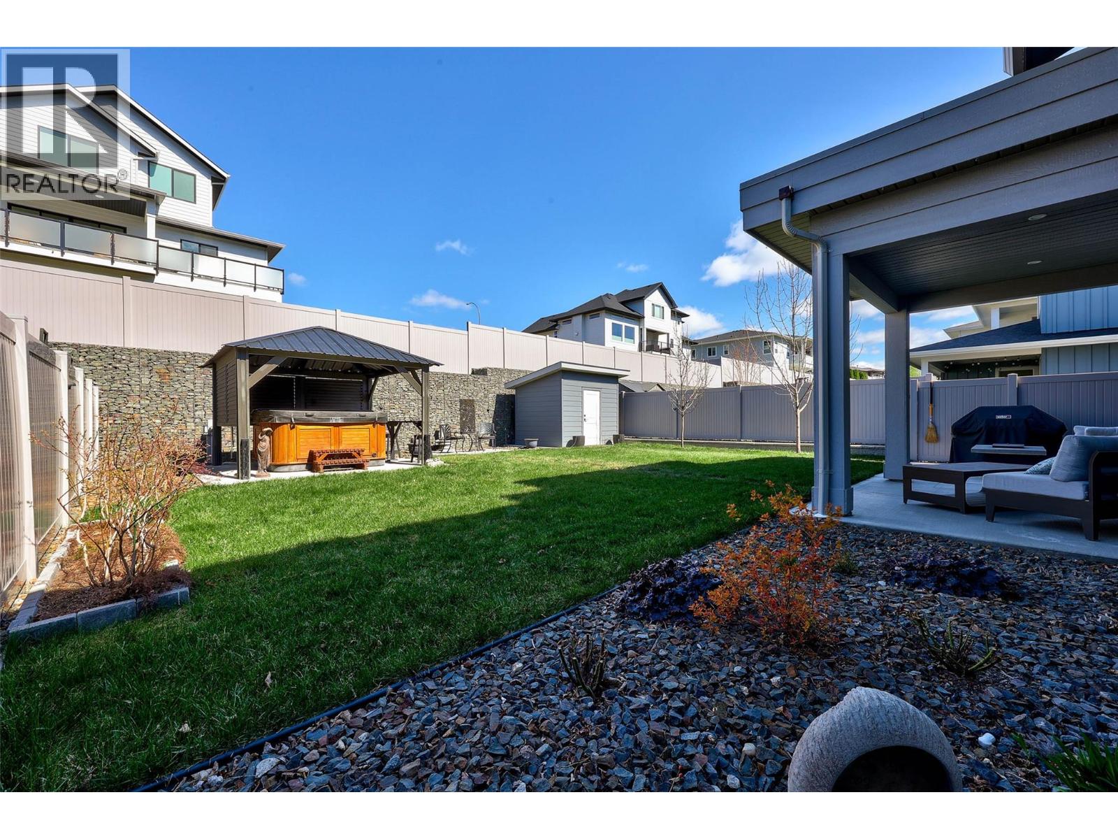 1886 Qu'appelle Boulevard, Kamloops, British Columbia  V2E 0C7 - Photo 38 - 10383652