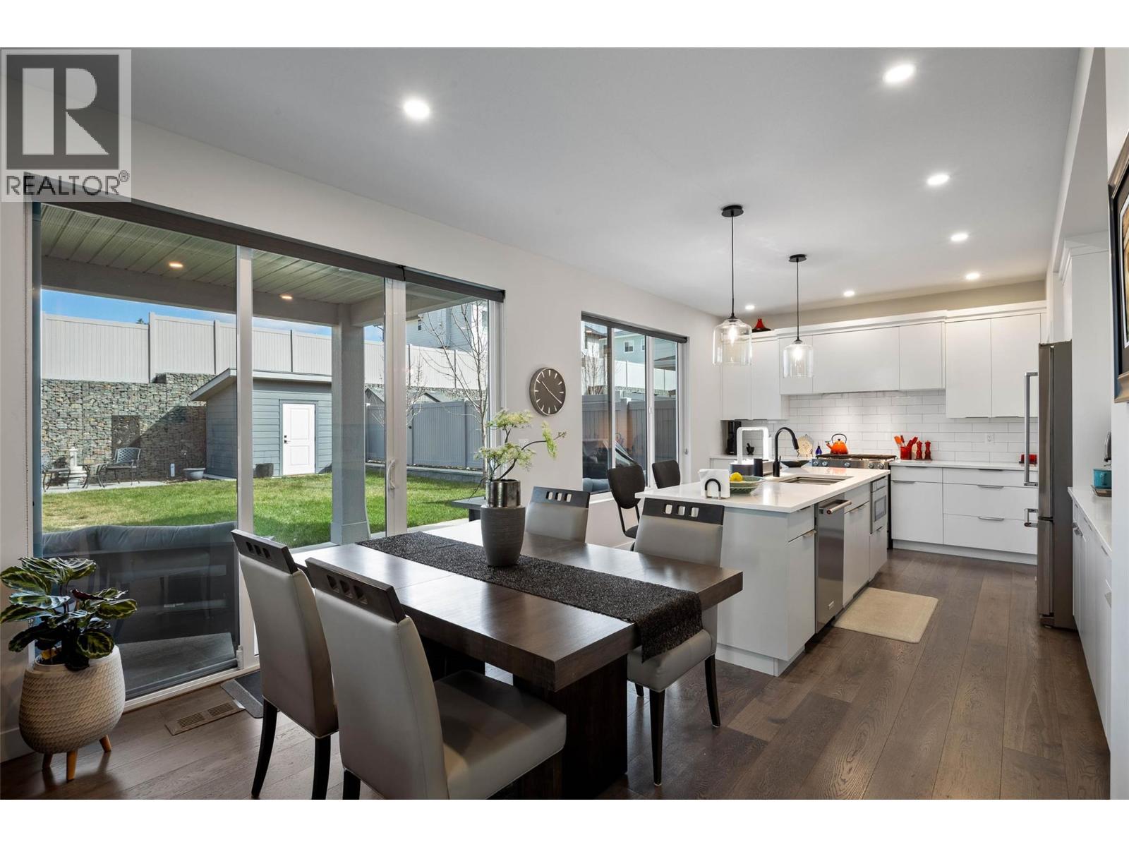 1886 Qu'appelle Boulevard, Kamloops, British Columbia  V2E 0C7 - Photo 7 - 10383652