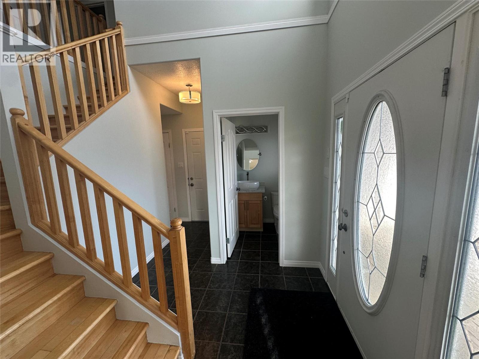 1908 89 Avenue, Dawson Creek, British Columbia  V1G 0A1 - Photo 2 - 10383942