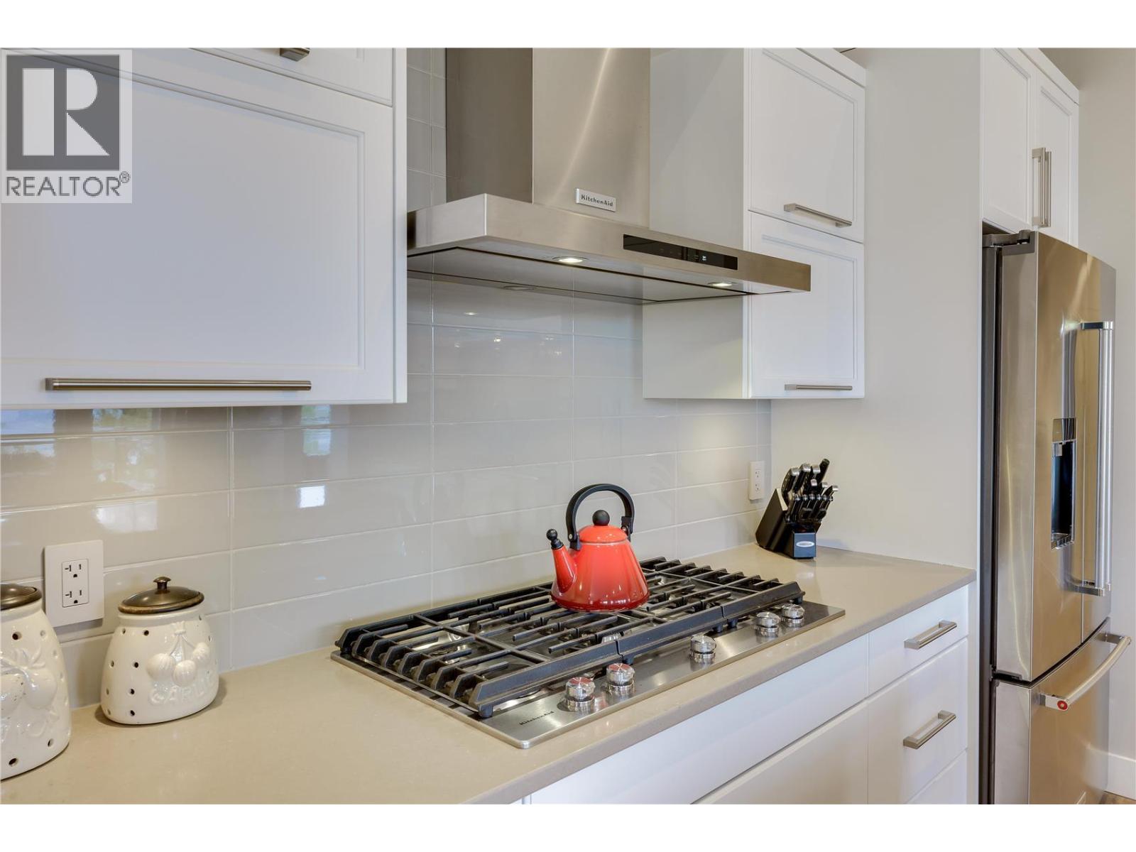 3303 Water Birch Circle, Kelowna, British Columbia  V1V 3G1 - Photo 6 - 10383925