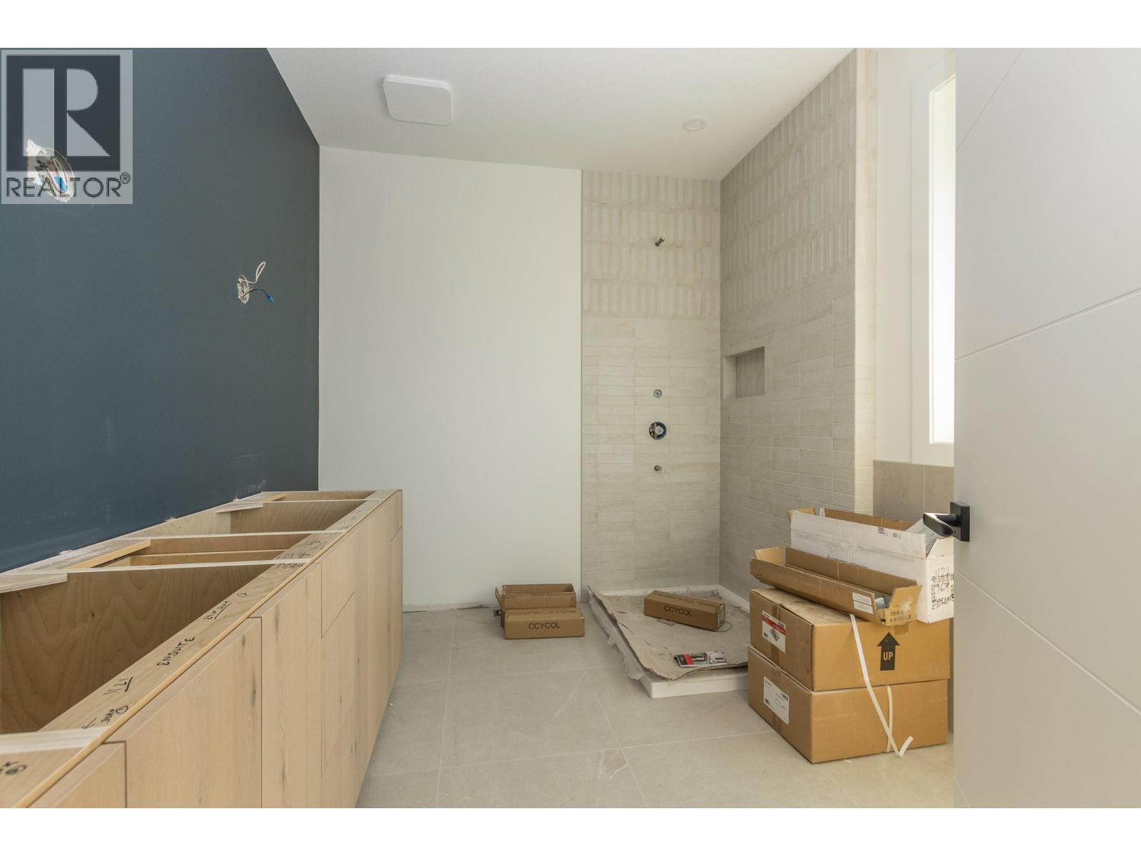 1121 16 Avenue Se, Salmon Arm, British Columbia  V1E 2R5 - Photo 11 - 10383846