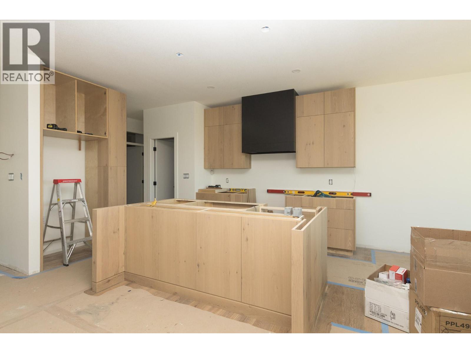 1121 16 Avenue Se, Salmon Arm, British Columbia  V1E 2R5 - Photo 7 - 10383846