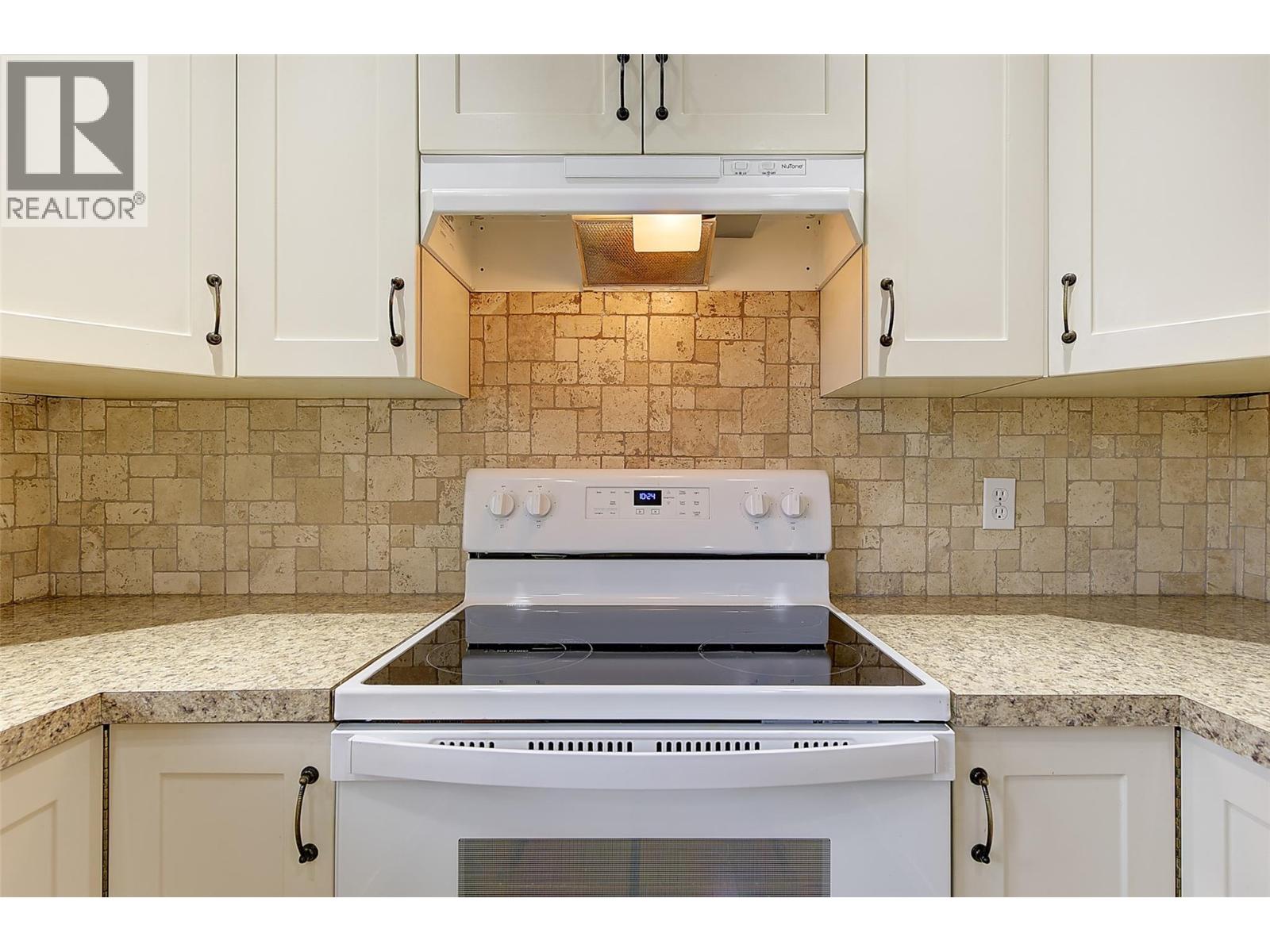 2425 Mount Baldy Drive Unit# 3 Lot# Sl 3, Kelowna, British Columbia  V1V 1Z3 - Photo 15 - 10381148