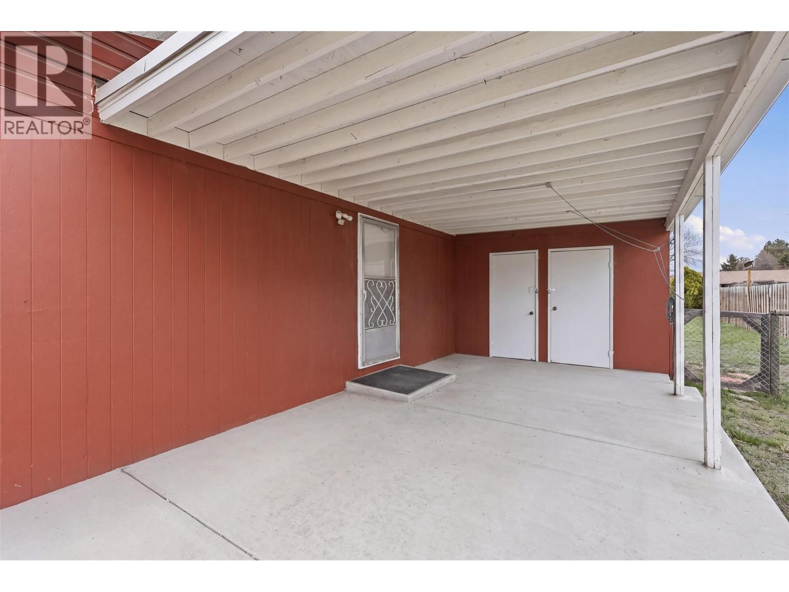 666/668 Reemon Drive, Kamloops, British Columbia  V2B 6T1 - Photo 12 - 10383785