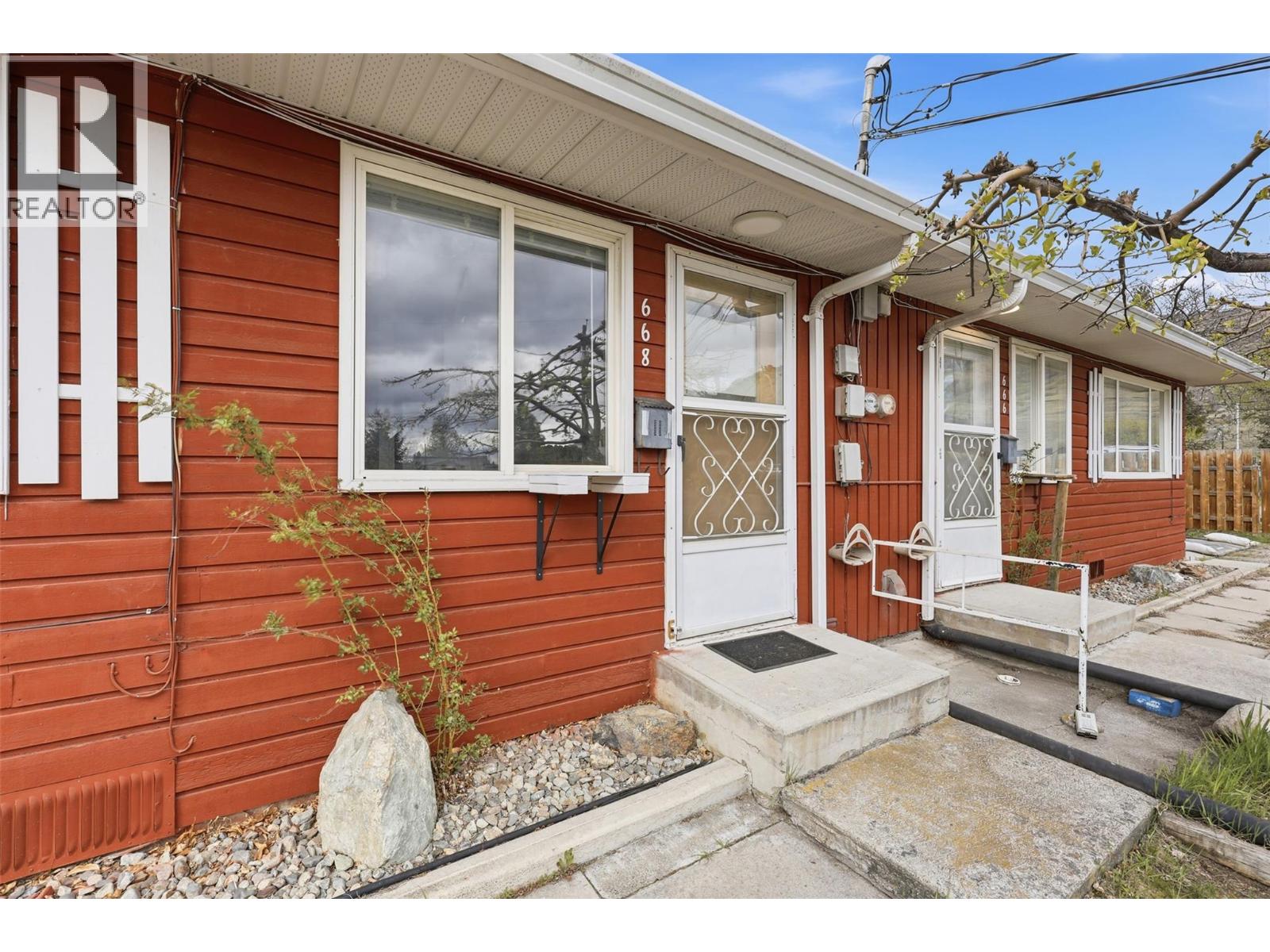 666/668 Reemon Drive, Kamloops, British Columbia  V2B 6T1 - Photo 13 - 10383785