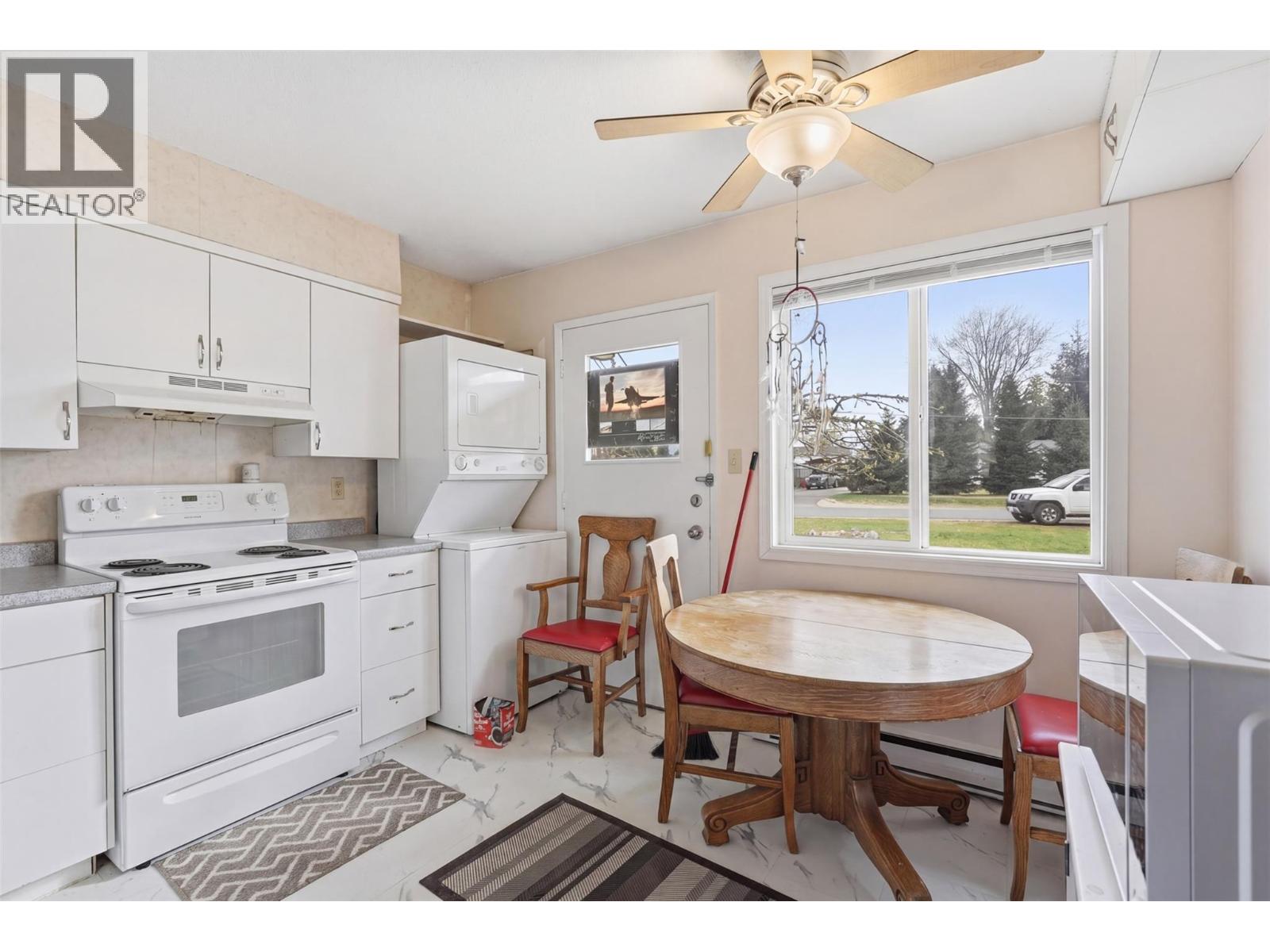 666/668 Reemon Drive, Kamloops, British Columbia  V2B 6T1 - Photo 16 - 10383785