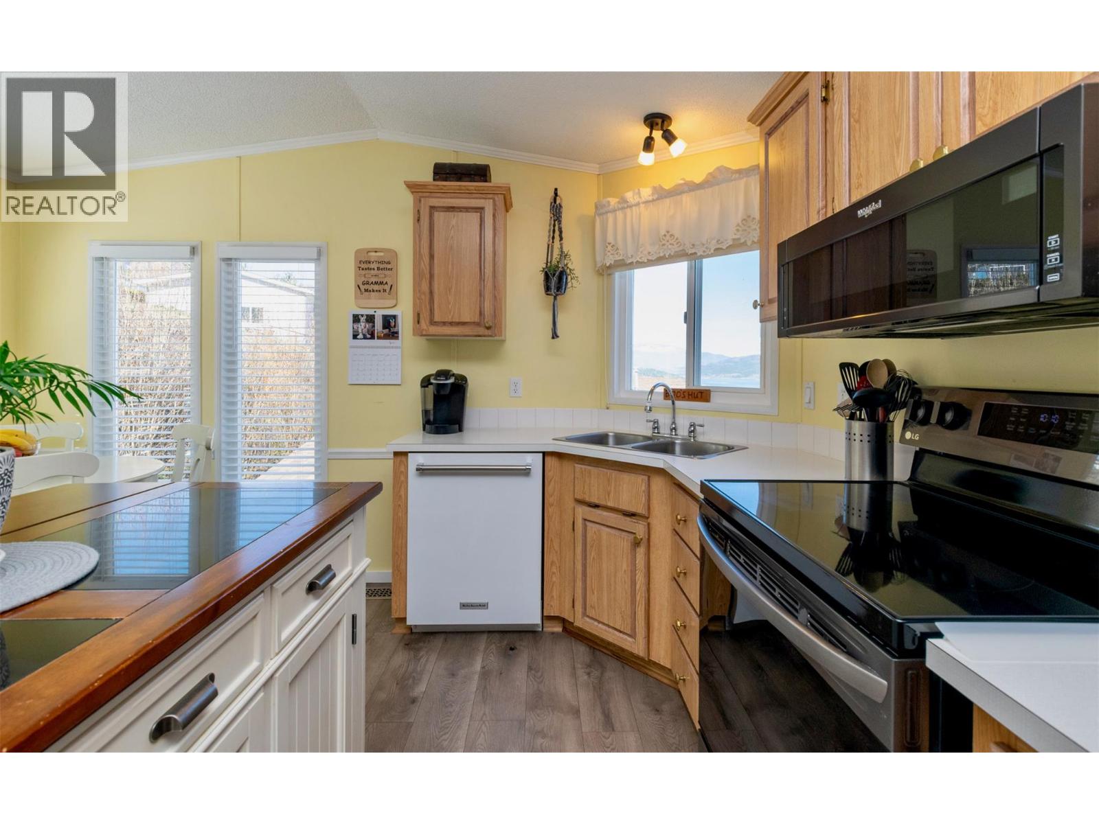 1510 Trans Canada Highway Unit# 18, Sorrento, British Columbia  V0E 2W0 - Photo 14 - 10383550