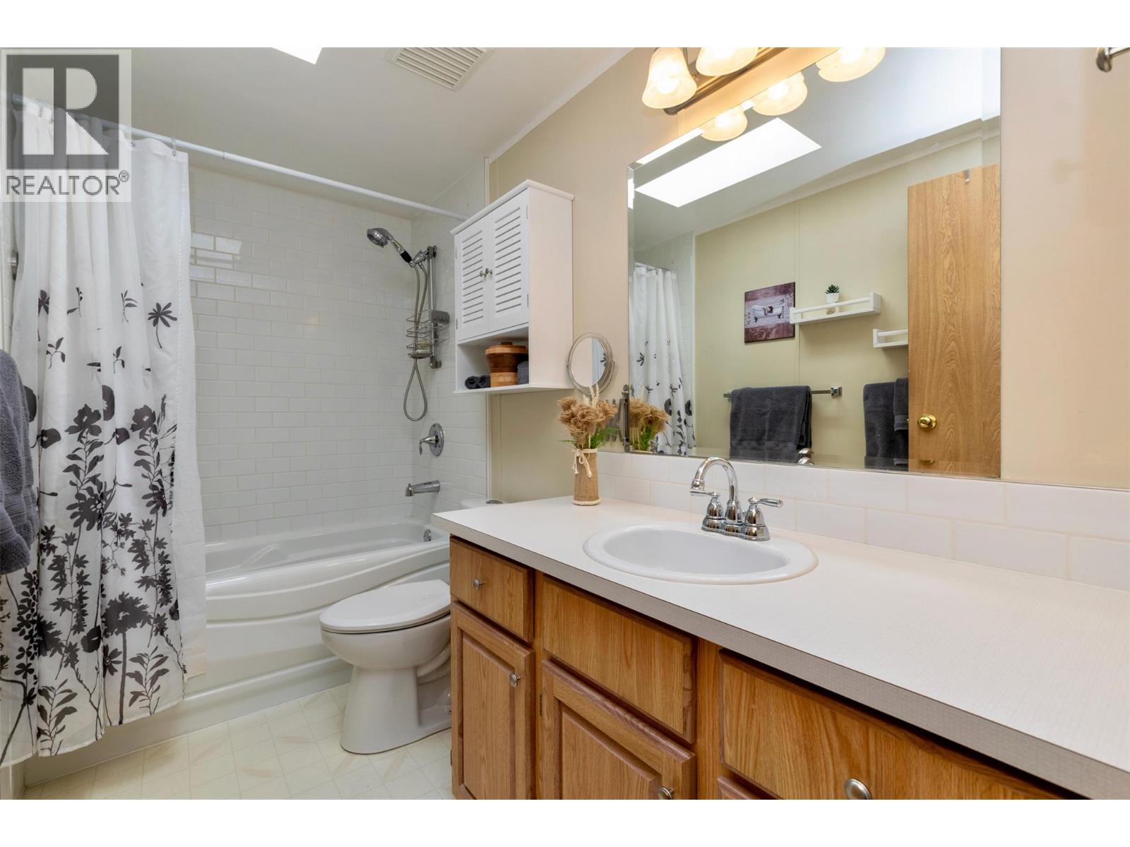 1510 Trans Canada Highway Unit# 18, Sorrento, British Columbia  V0E 2W0 - Photo 28 - 10383550