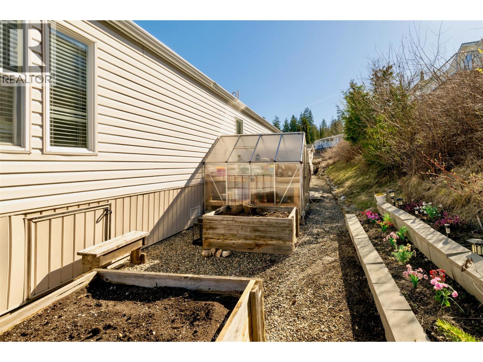 1510 Trans Canada Highway Unit# 18, Sorrento, British Columbia  V0E 2W0 - Photo 41 - 10383550