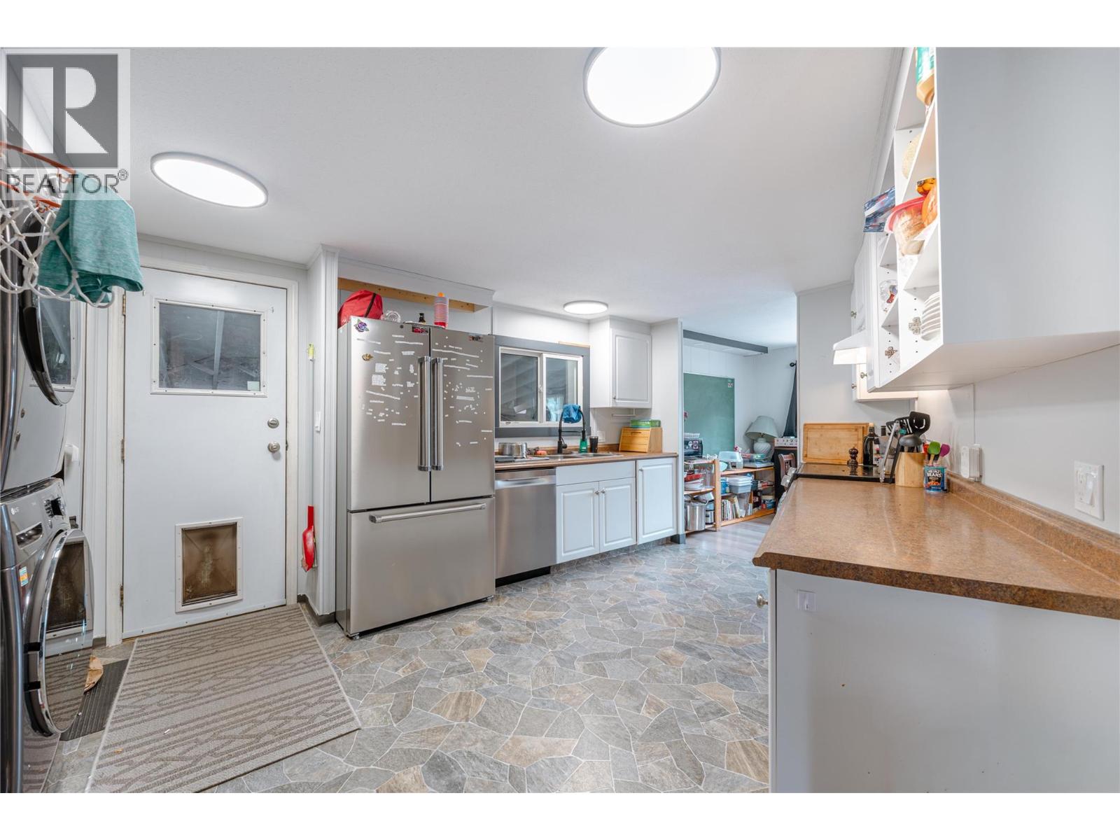 1657 Illinisky Road, Revelstoke, British Columbia  V0E 3K0 - Photo 14 - 10382619