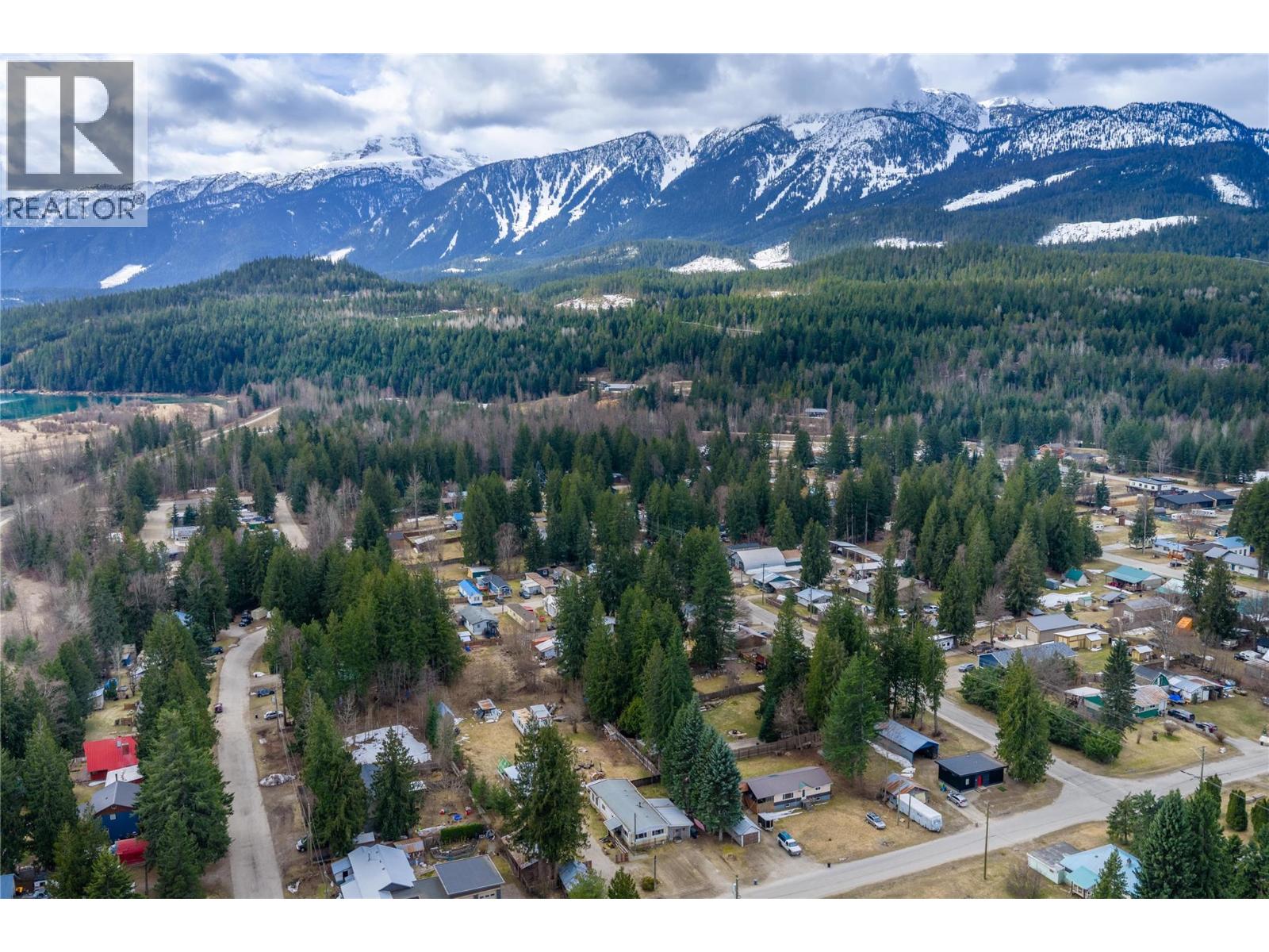 1657 Illinisky Road, Revelstoke, British Columbia  V0E 3K0 - Photo 26 - 10382619