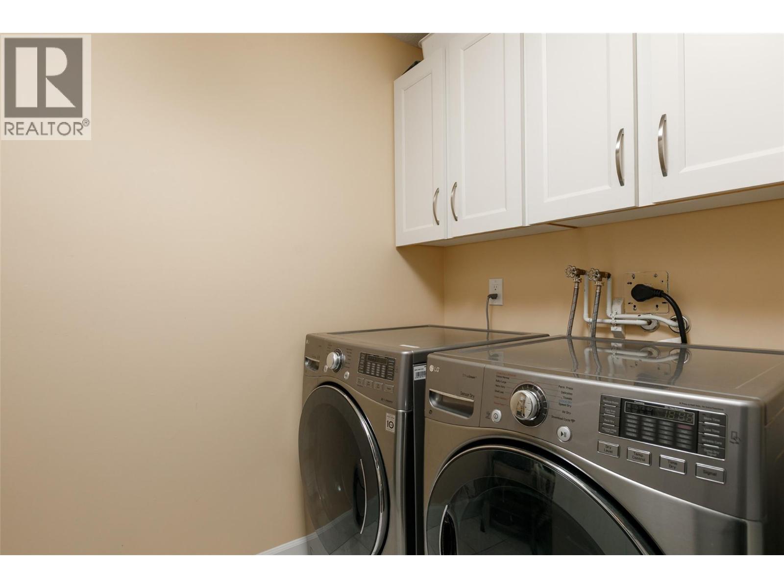 1055 Lawrence Avenue Unit# 202, Kelowna, British Columbia  V1Y 6M3 - Photo 4 - 10383876