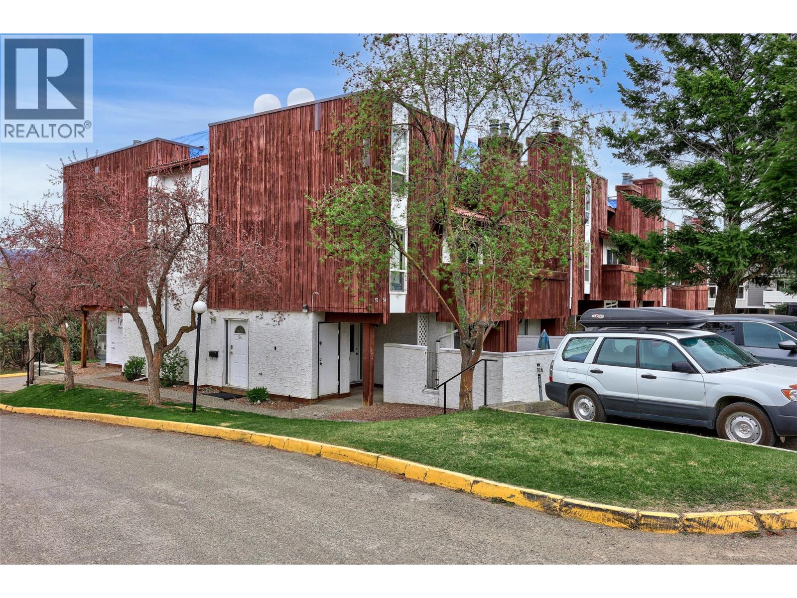 1435 Summit Drive Unit# 37, Kamloops, British Columbia  V2E 1S4 - Photo 1 - 10383458