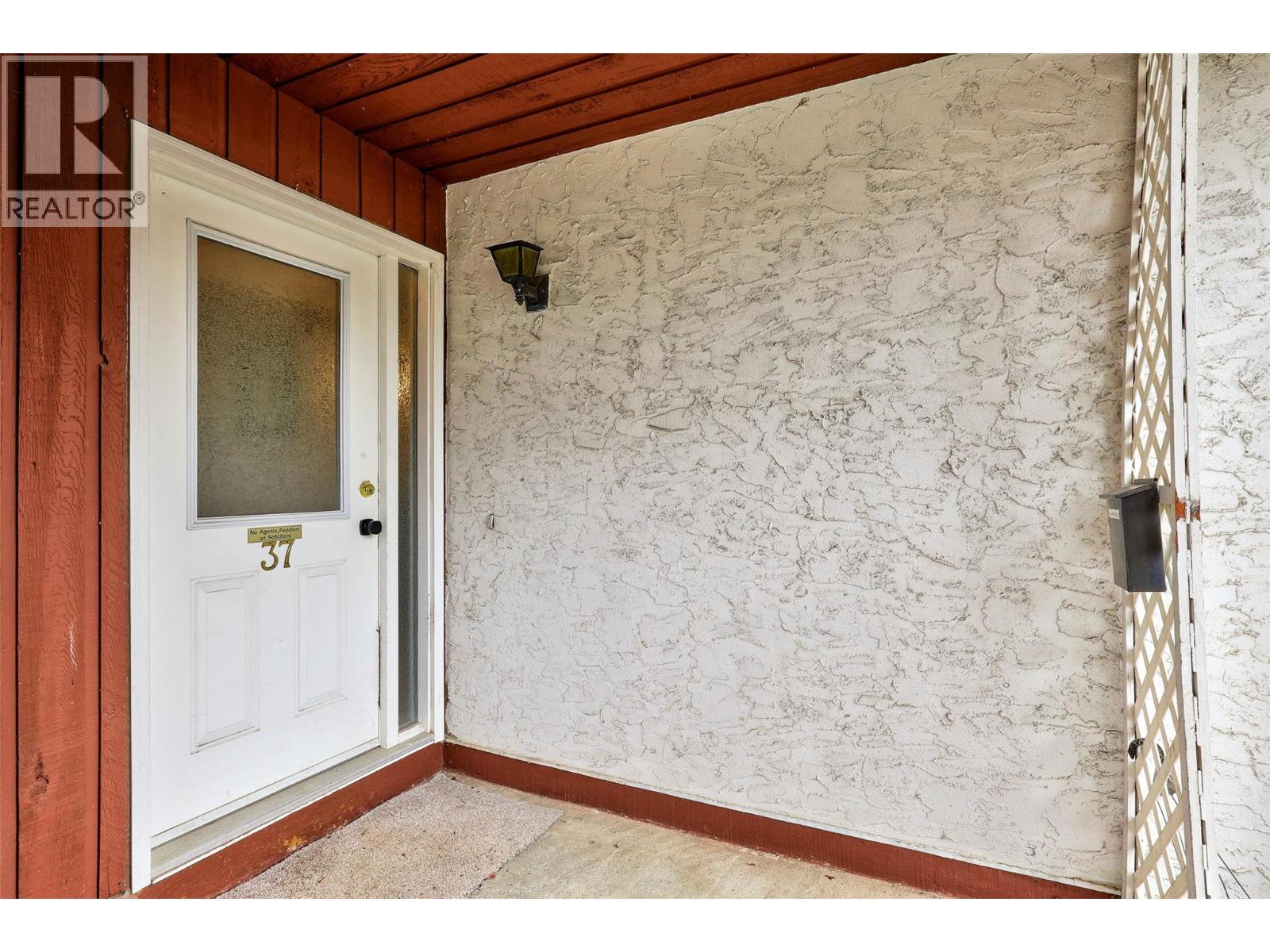 1435 Summit Drive Unit# 37, Kamloops, British Columbia  V2E 1S4 - Photo 4 - 10383458