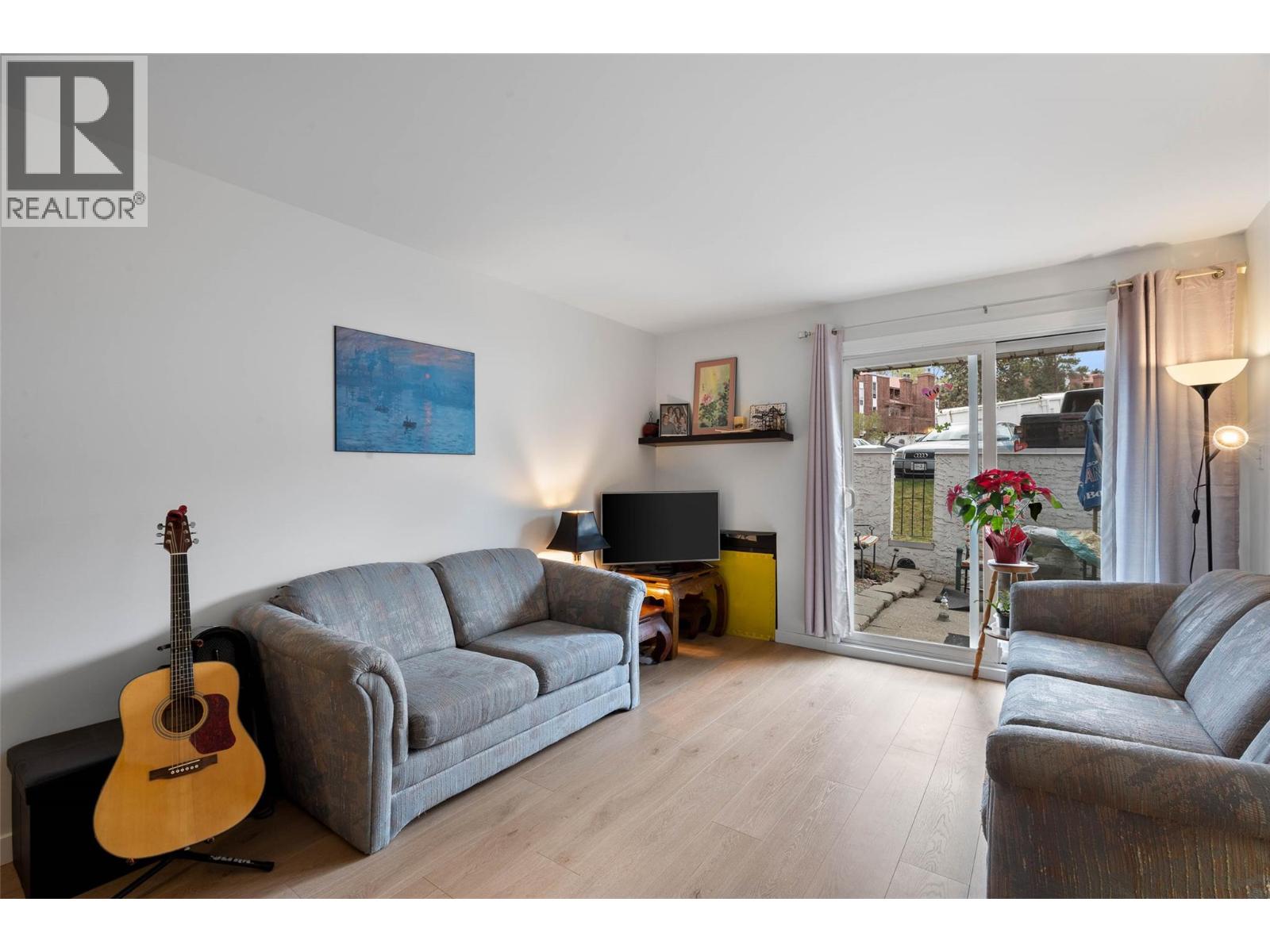 1435 Summit Drive Unit# 37, Kamloops, British Columbia  V2E 1S4 - Photo 6 - 10383458