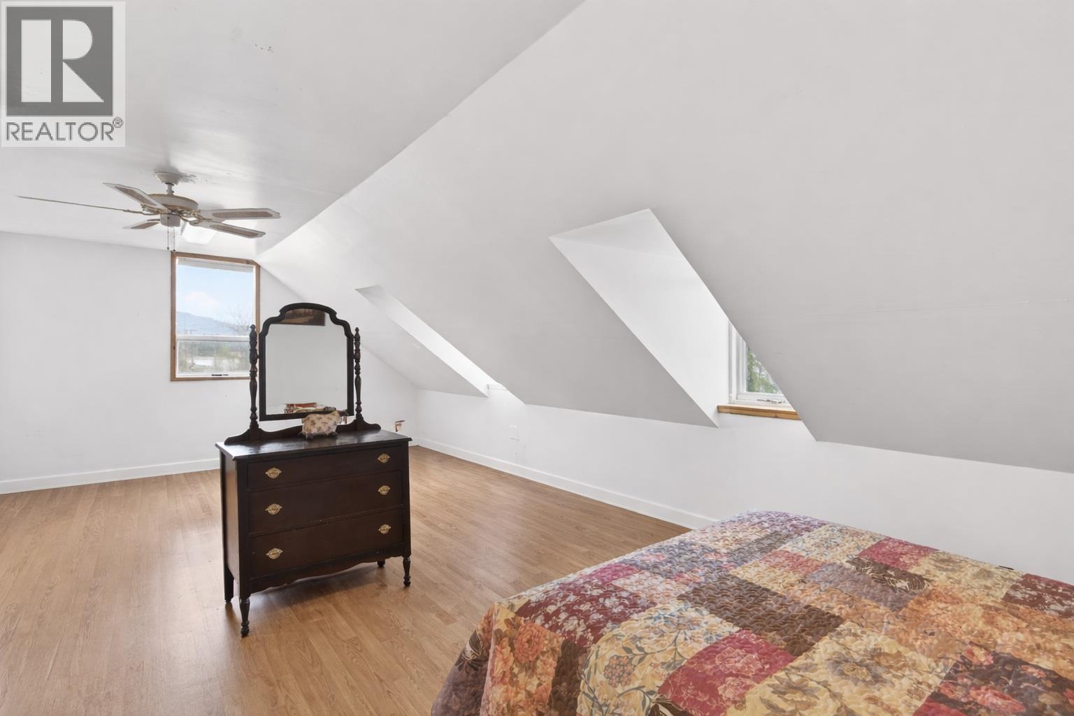 7483 Squilax-Anglemont Road, Anglemont, British Columbia  V0E 1M8 - Photo 30 - 10383724