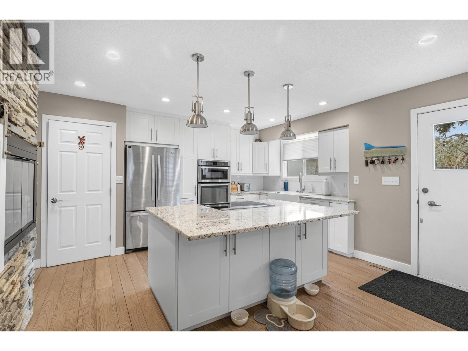 11438 Okanagan Centre Road E, Lake Country, British Columbia  V4V 1G7 - Photo 10 - 10383703