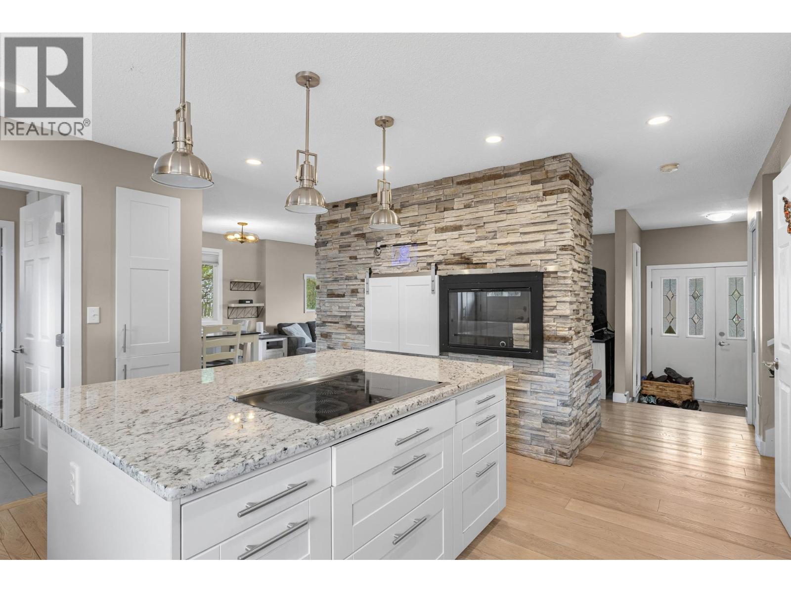 11438 Okanagan Centre Road E, Lake Country, British Columbia  V4V 1G7 - Photo 14 - 10383703