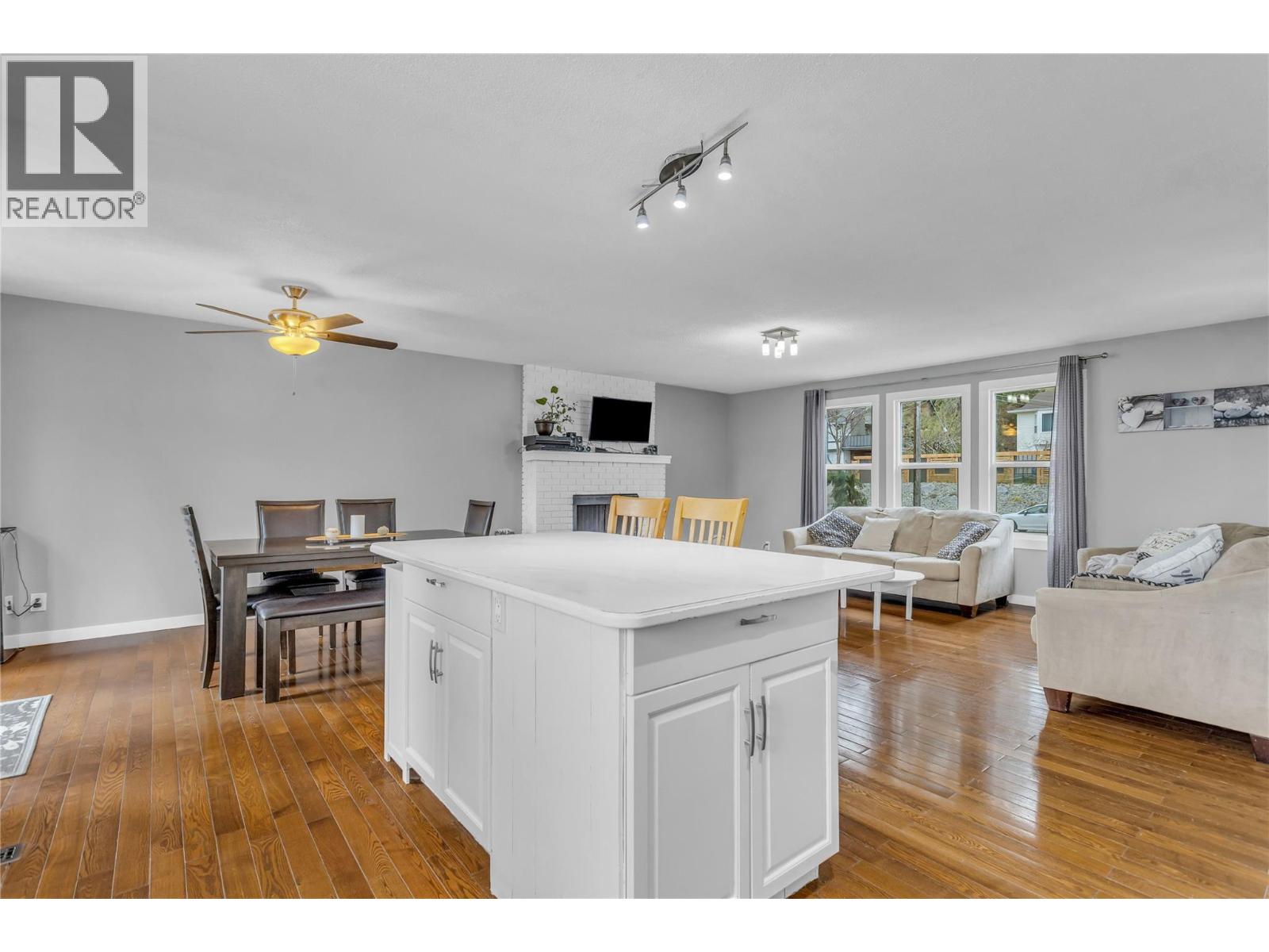 3281 Mciver Road, West Kelowna, British Columbia  V4T 1G2 - Photo 11 - 10383877