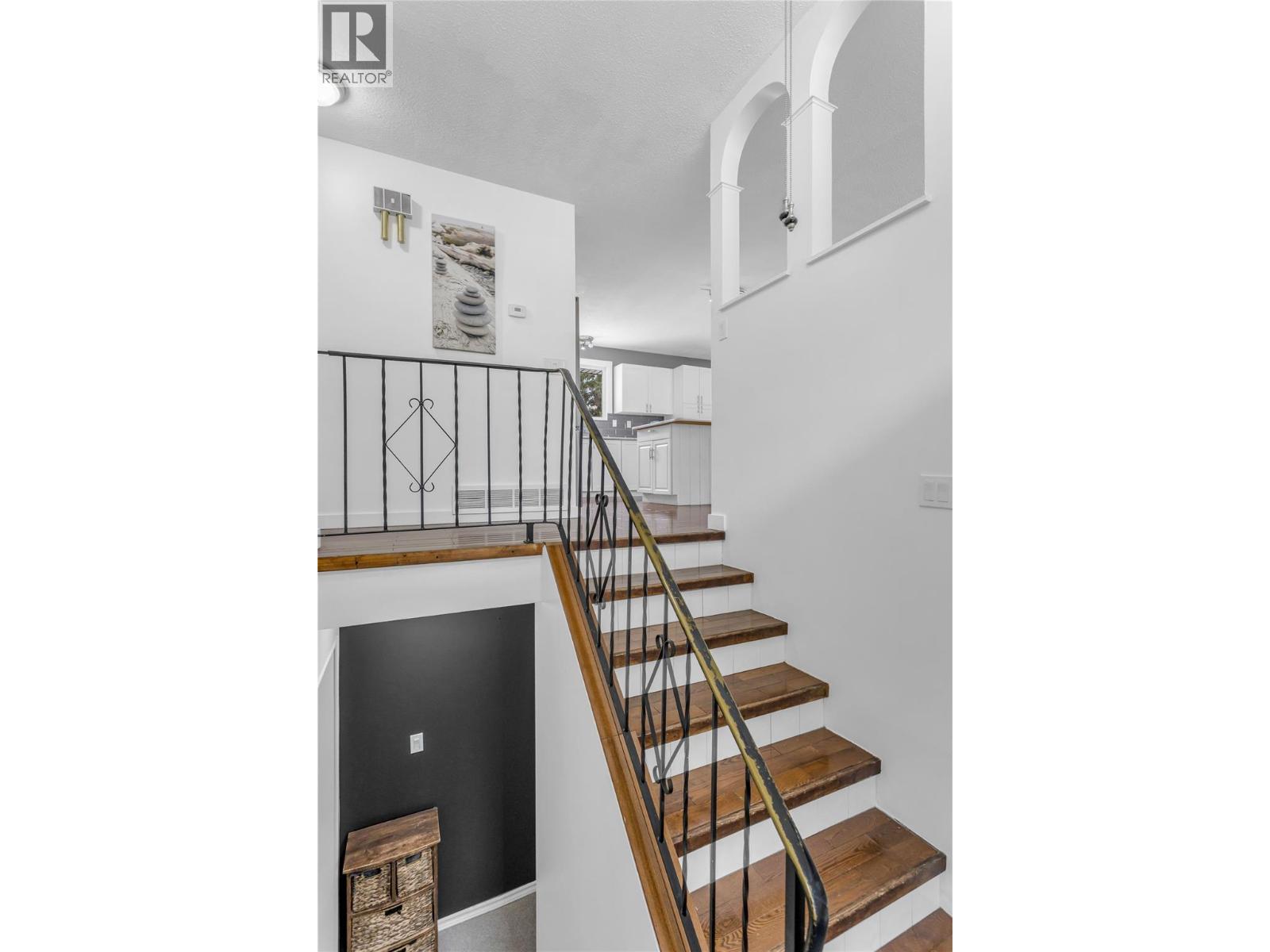 3281 Mciver Road, West Kelowna, British Columbia  V4T 1G2 - Photo 4 - 10383877