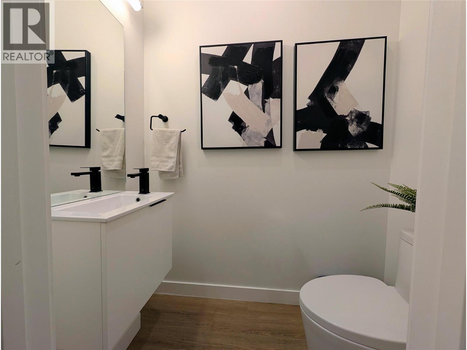 703 15a Crescent Unit# 12, Invermere, British Columbia  V0A 1K4 - Photo 13 - 10383249