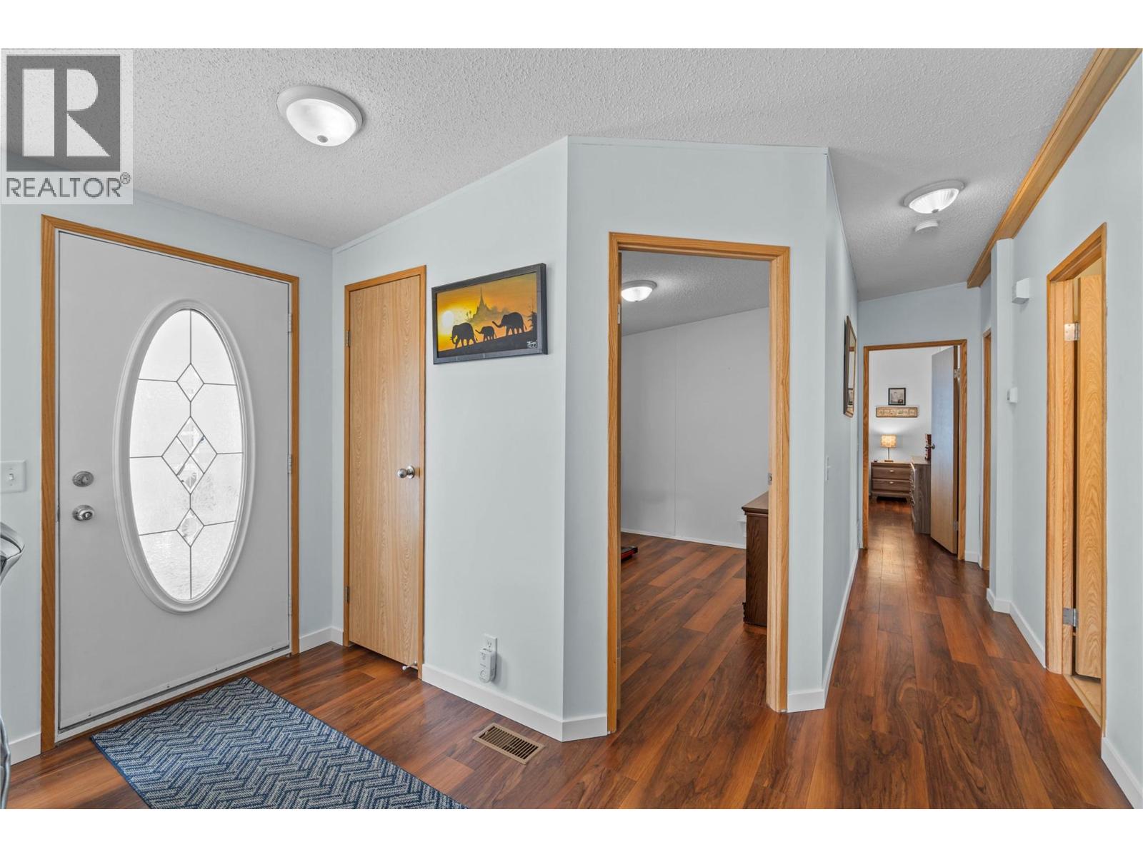 1885 Tappen Notch Hill Road Unit# 2, Tappen, British Columbia  V0E 2X3 - Photo 10 - 10383895