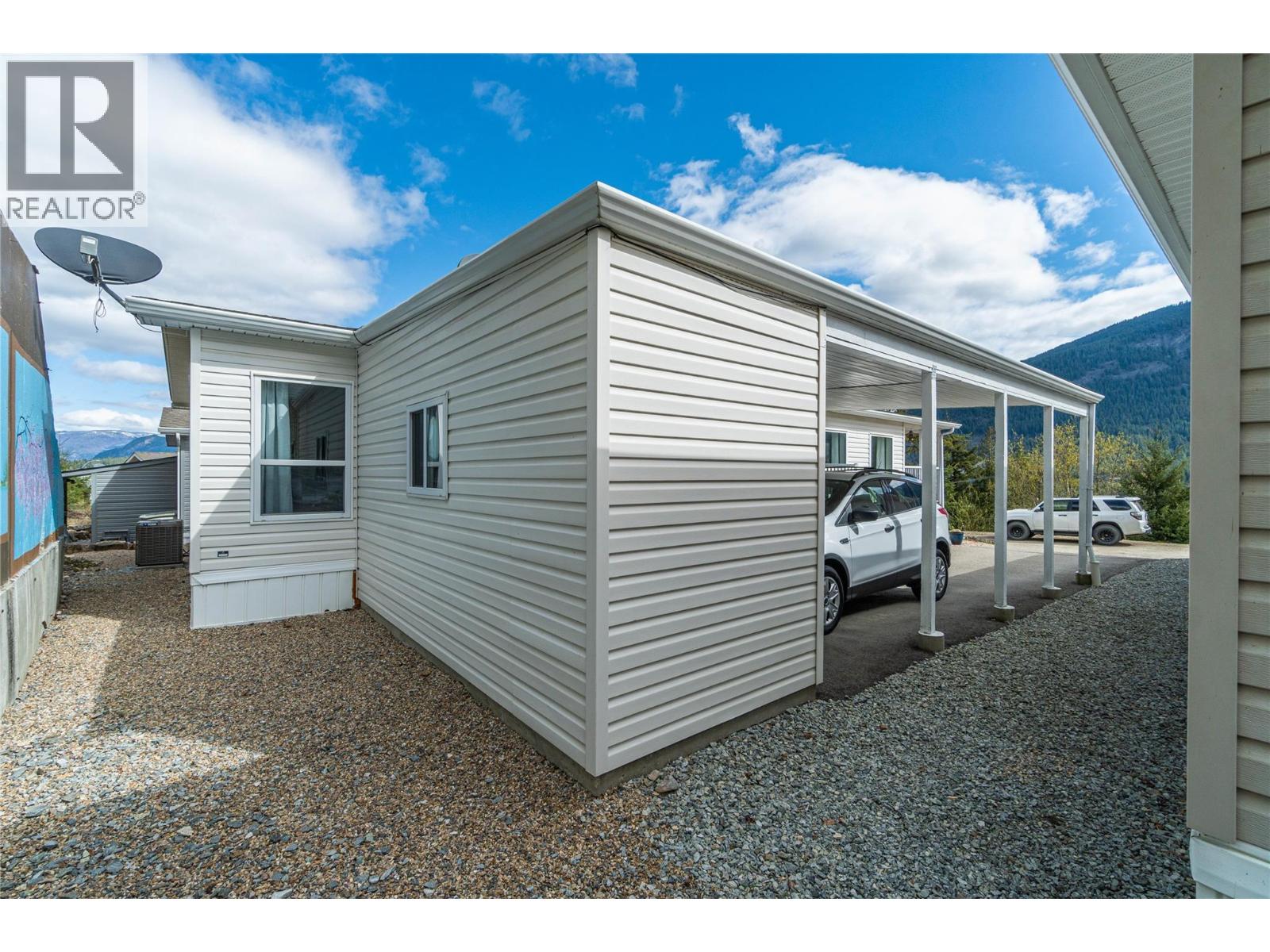 1885 Tappen Notch Hill Road Unit# 2, Tappen, British Columbia  V0E 2X3 - Photo 22 - 10383895