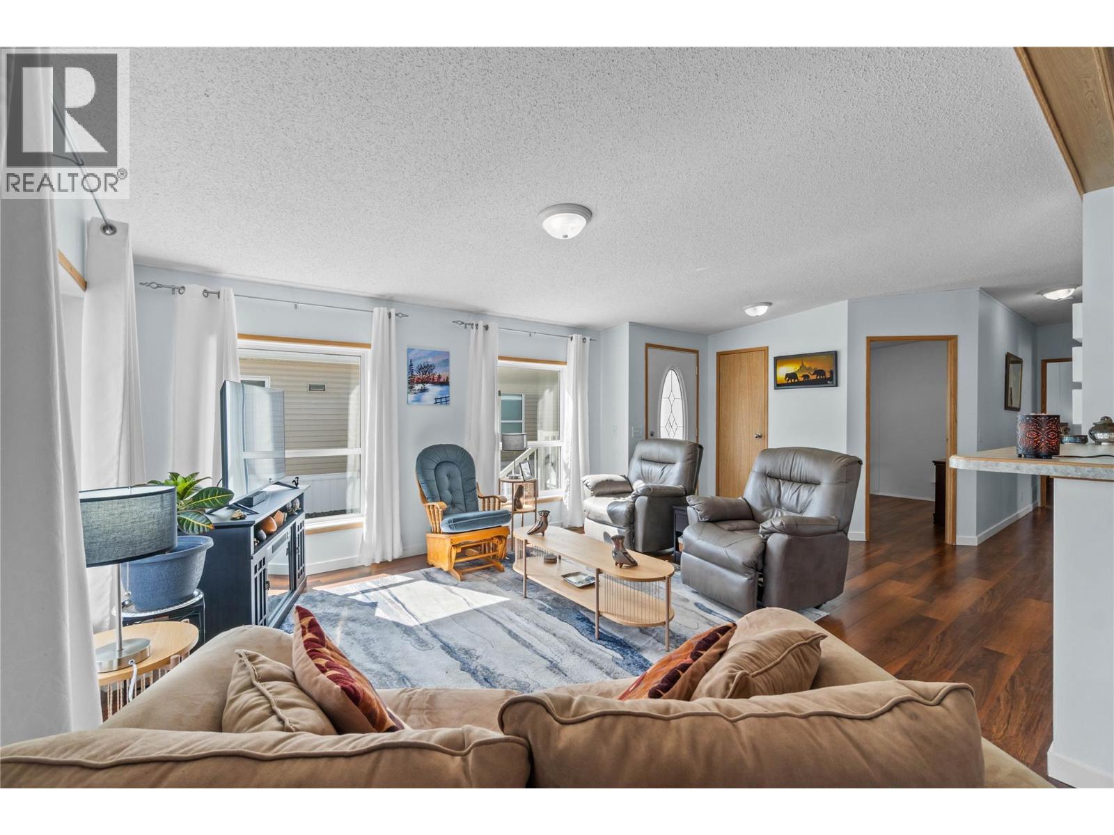 1885 Tappen Notch Hill Road Unit# 2, Tappen, British Columbia  V0E 2X3 - Photo 7 - 10383895