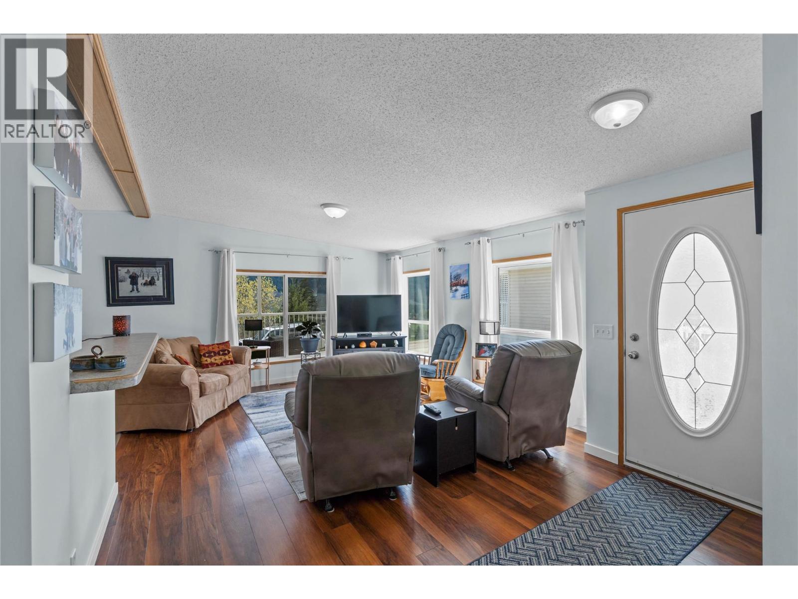 1885 Tappen Notch Hill Road Unit# 2, Tappen, British Columbia  V0E 2X3 - Photo 8 - 10383895