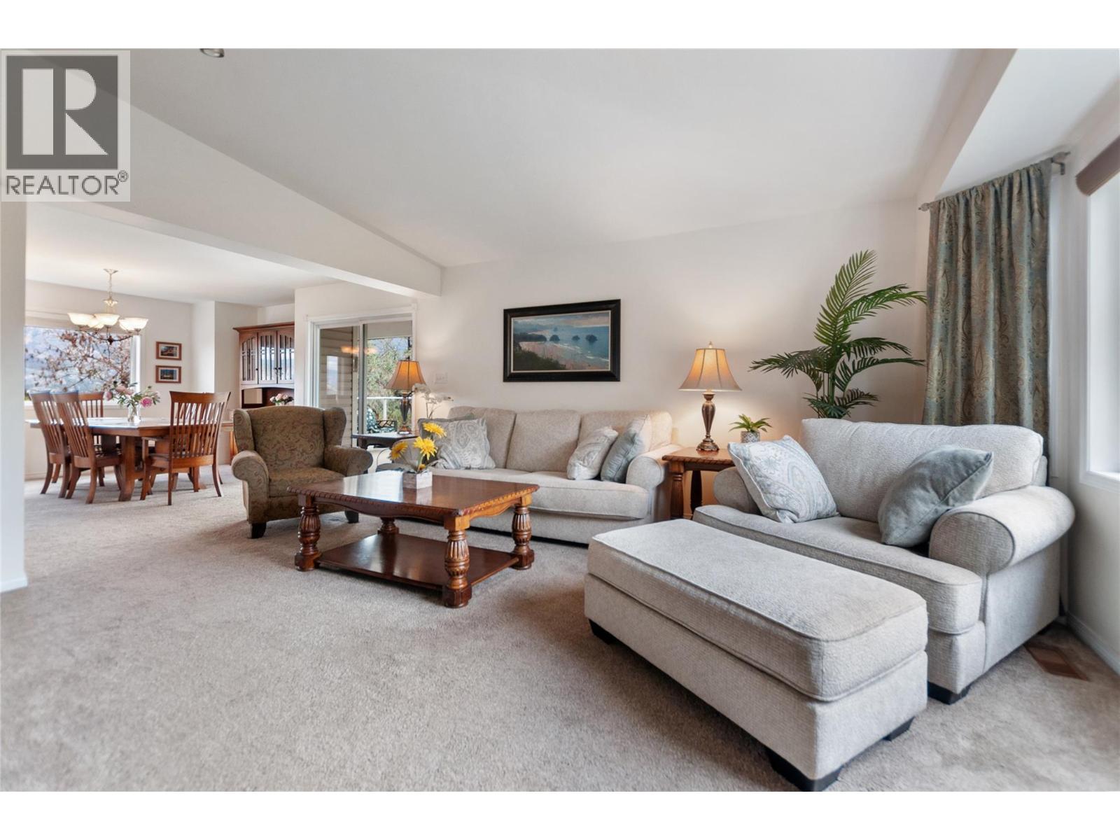 100 Spruce Avenue, Kaleden, British Columbia  V0H 1K0 - Photo 11 - 10383492