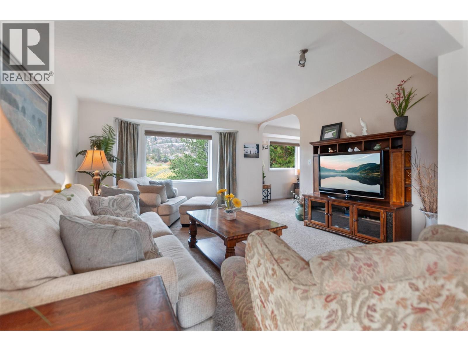 100 Spruce Avenue, Kaleden, British Columbia  V0H 1K0 - Photo 12 - 10383492