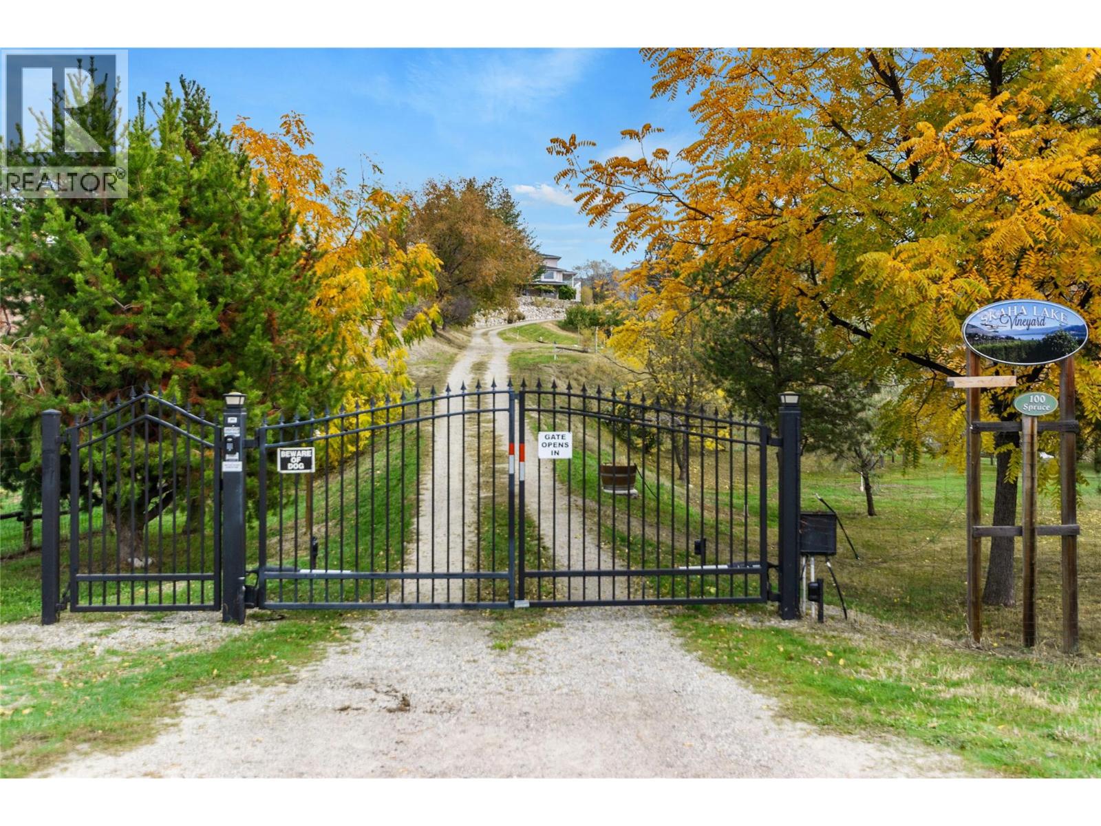 100 Spruce Avenue, Kaleden, British Columbia  V0H 1K0 - Photo 2 - 10383492