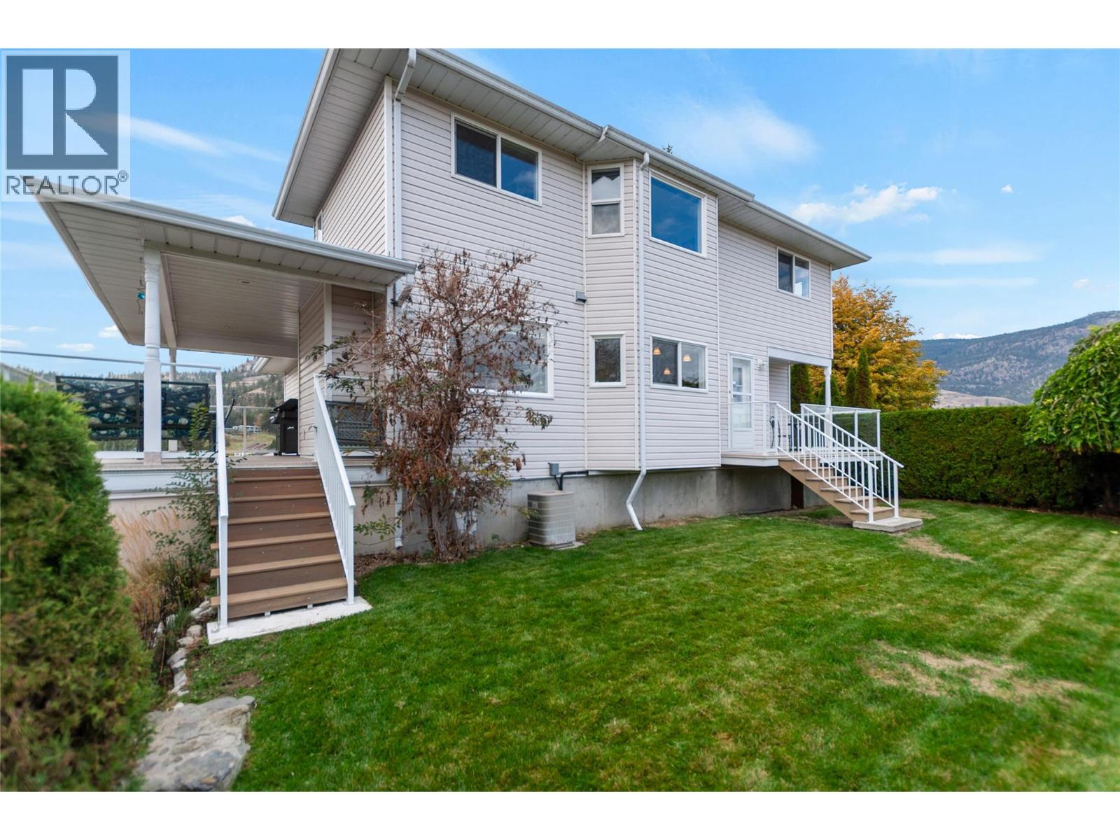 100 Spruce Avenue, Kaleden, British Columbia  V0H 1K0 - Photo 4 - 10383492