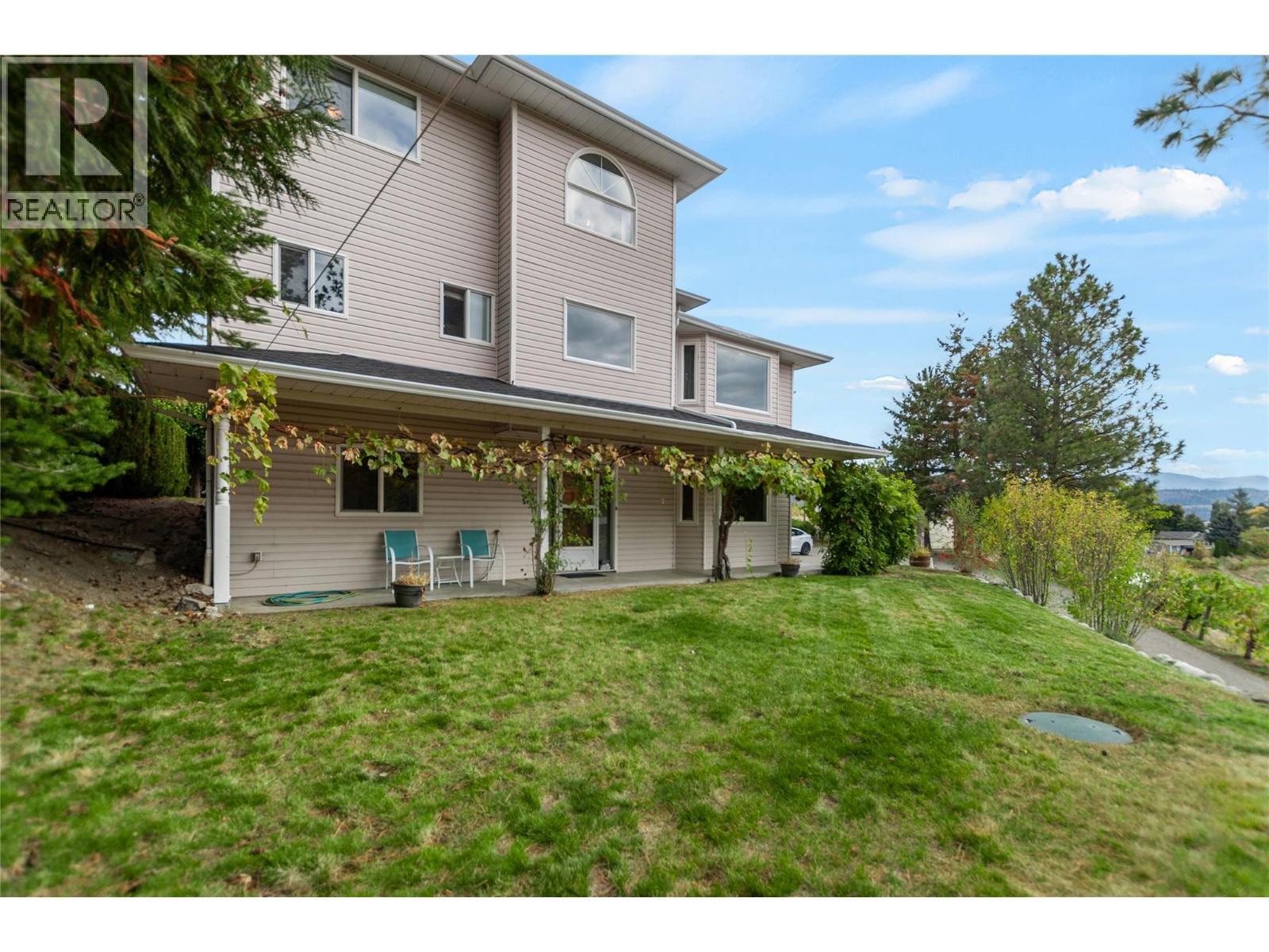 100 Spruce Avenue, Kaleden, British Columbia  V0H 1K0 - Photo 42 - 10383492