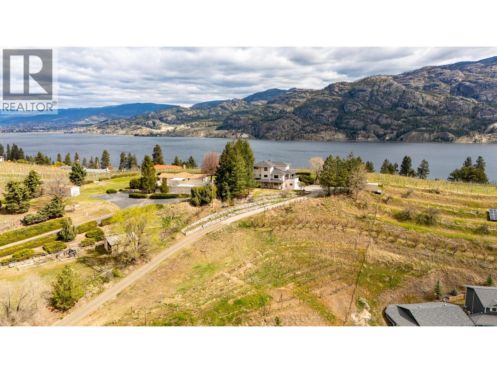 100 Spruce Avenue, Kaleden, British Columbia  V0H 1K0 - Photo 46 - 10383492