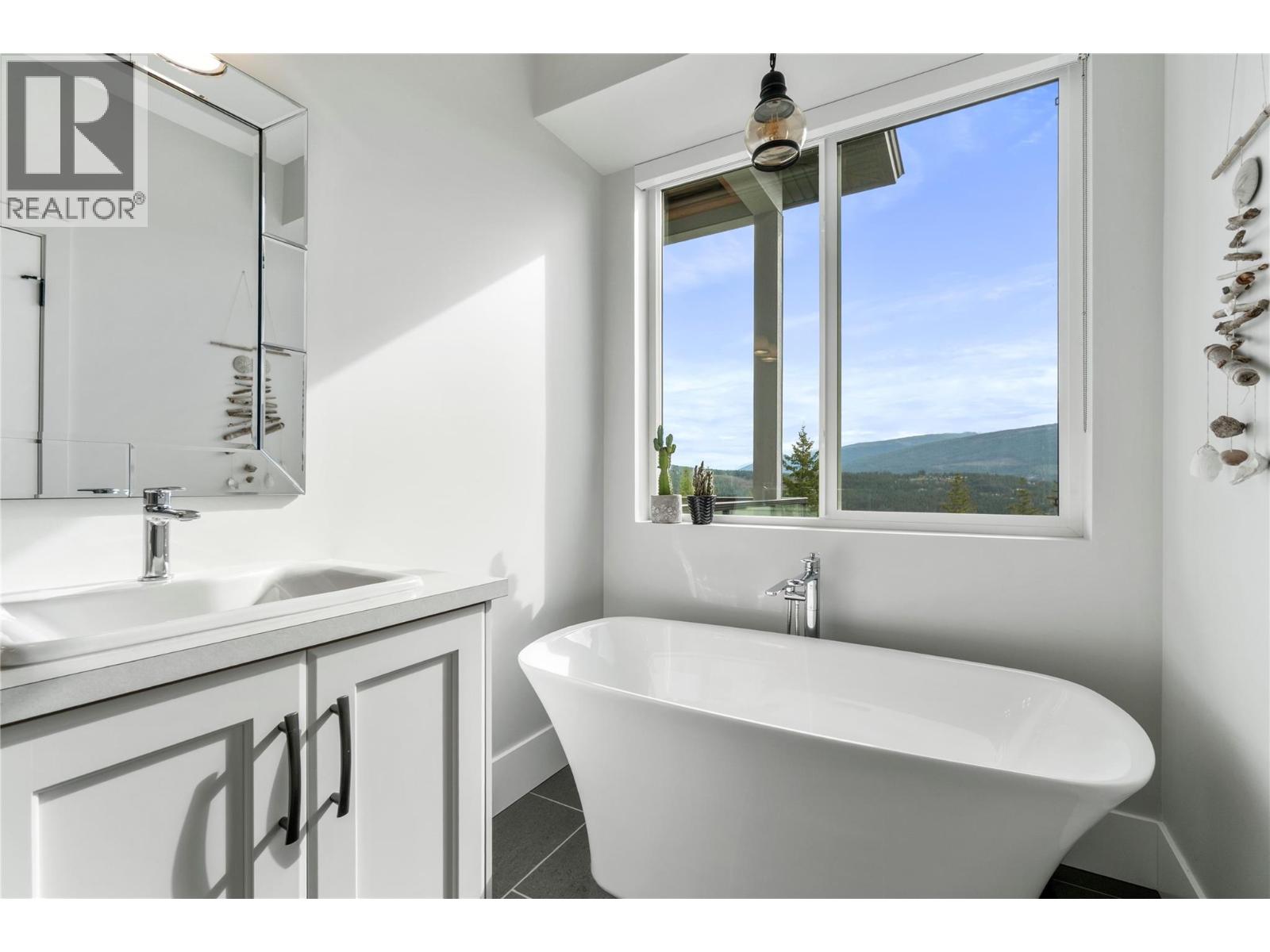 2510 Highlands Drive, Blind Bay, British Columbia  V0E 1H2 - Photo 35 - 10383461