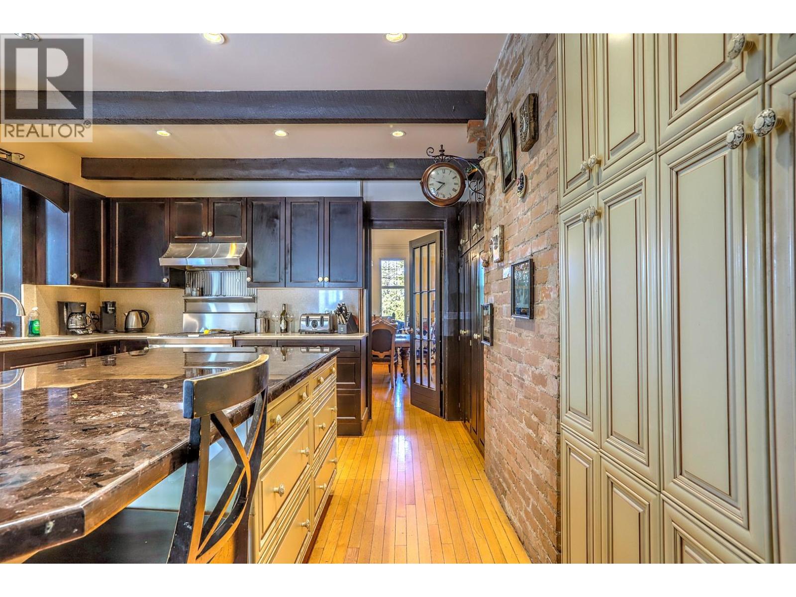 5482 Silver Star Road, Vernon, British Columbia  V1B 3K4 - Photo 15 - 10373883