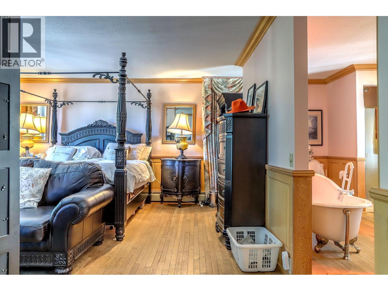 5482 Silver Star Road, Vernon, British Columbia  V1B 3K4 - Photo 27 - 10373883