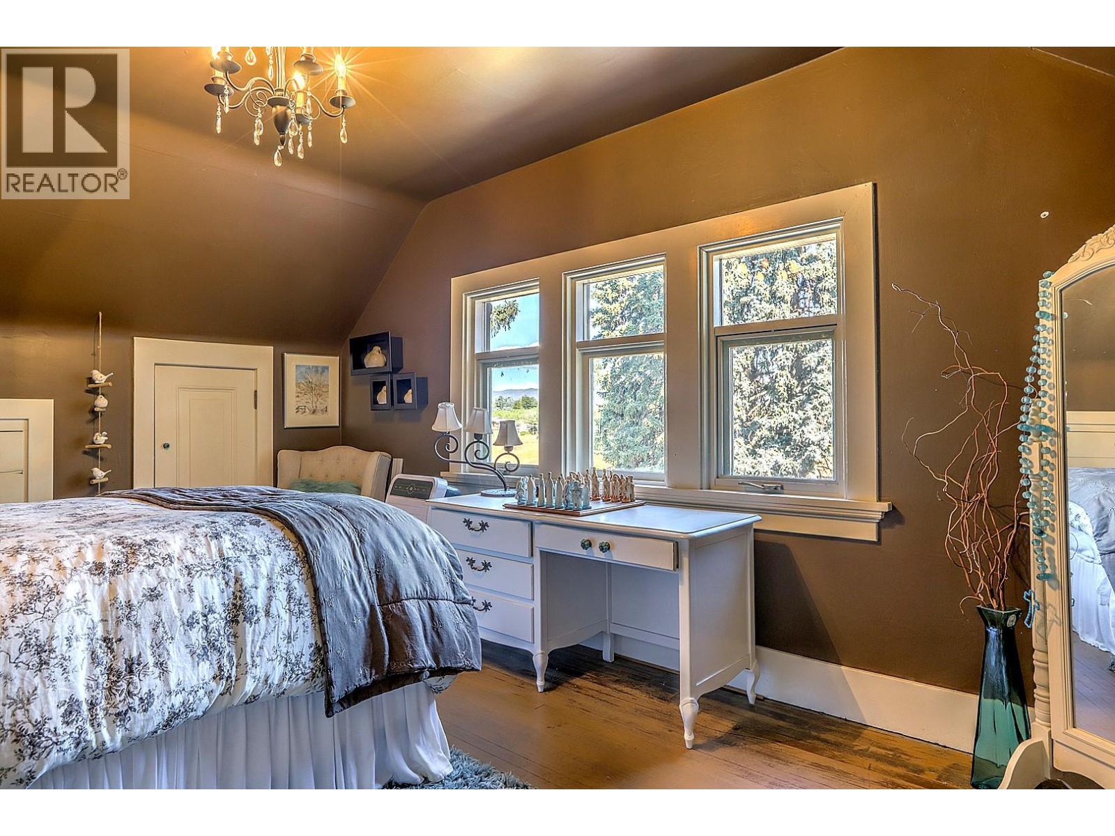 5482 Silver Star Road, Vernon, British Columbia  V1B 3K4 - Photo 38 - 10373883