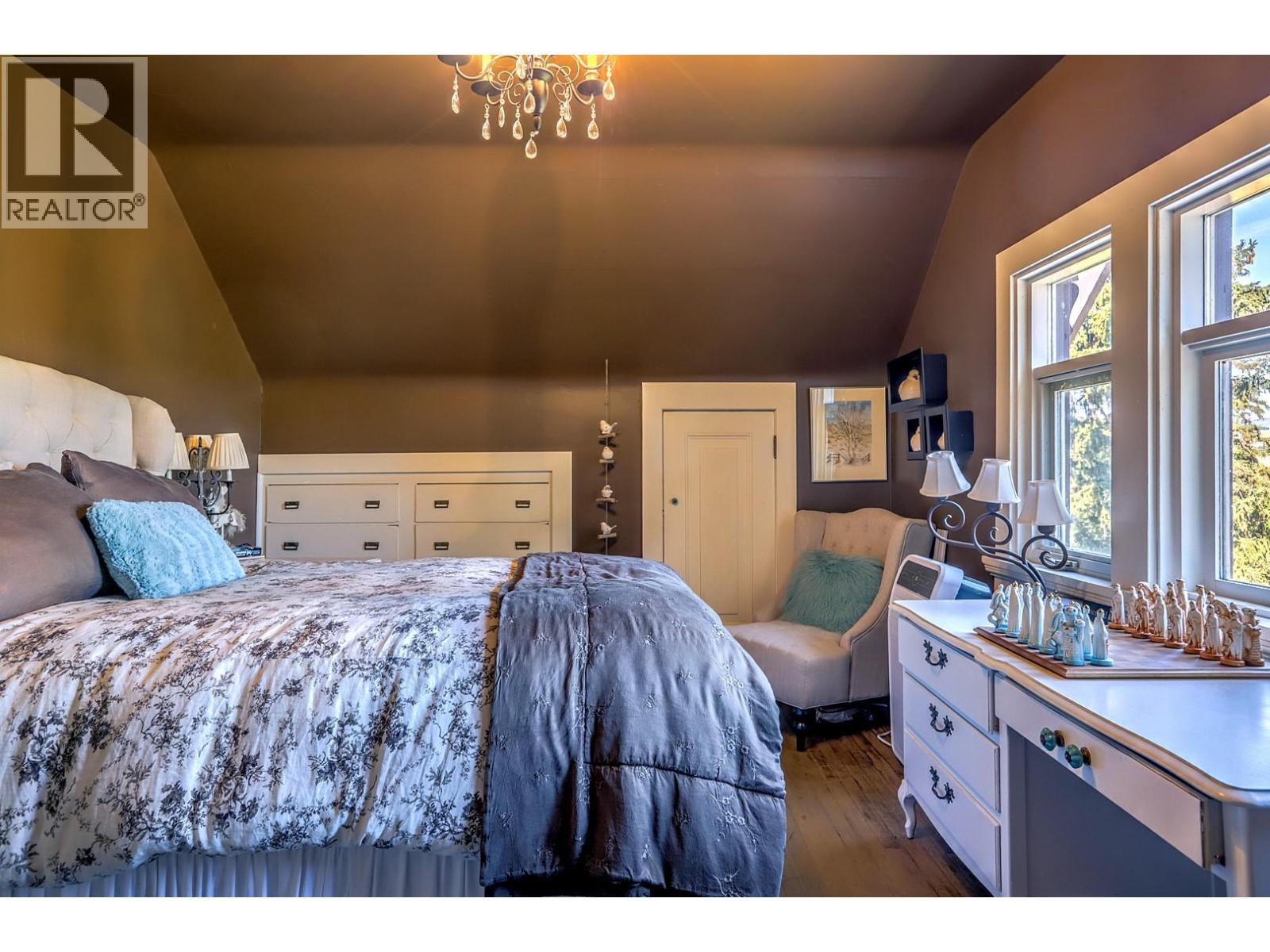 5482 Silver Star Road, Vernon, British Columbia  V1B 3K4 - Photo 39 - 10373883