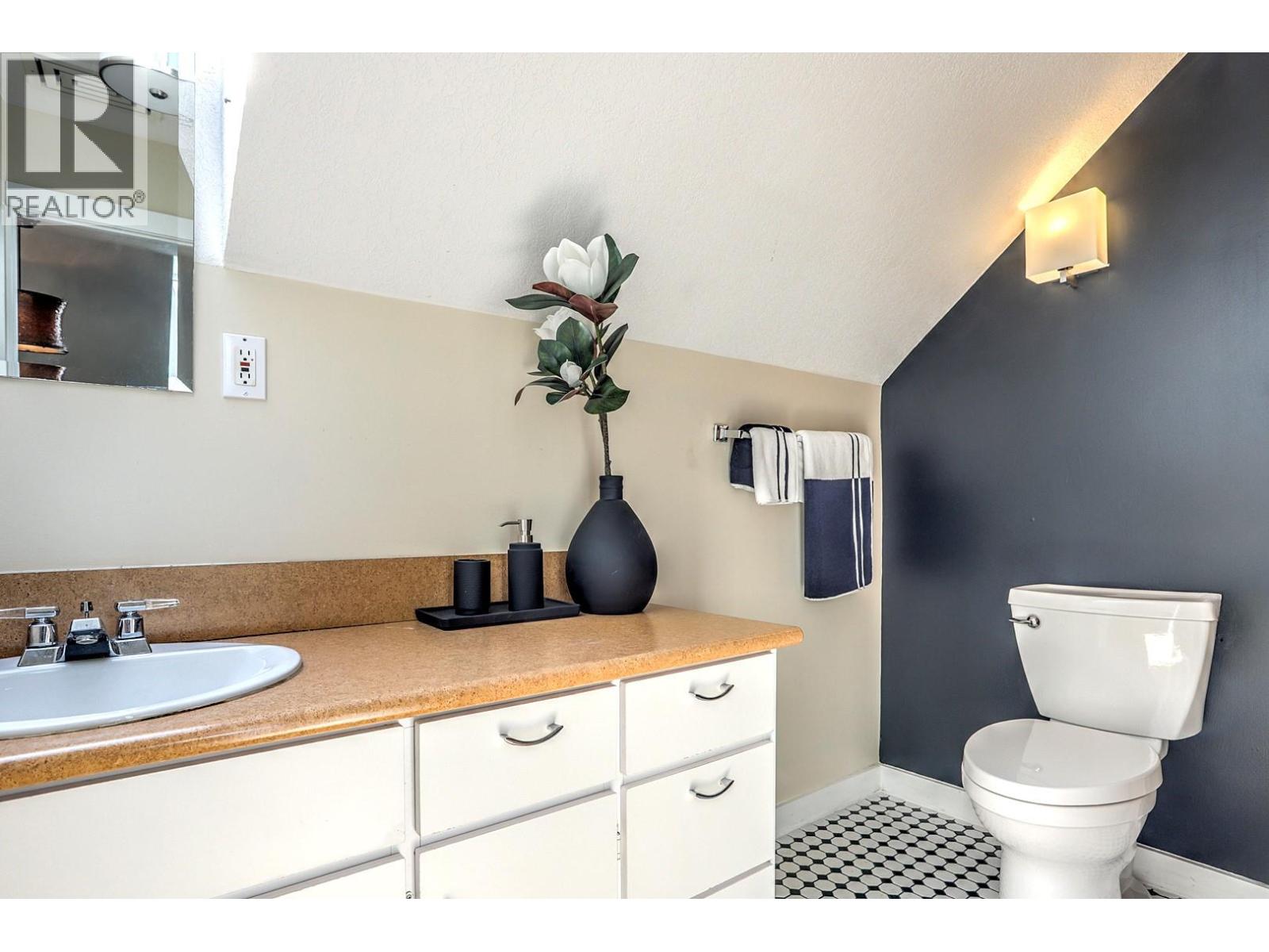 5482 Silver Star Road, Vernon, British Columbia  V1B 3K4 - Photo 61 - 10373883