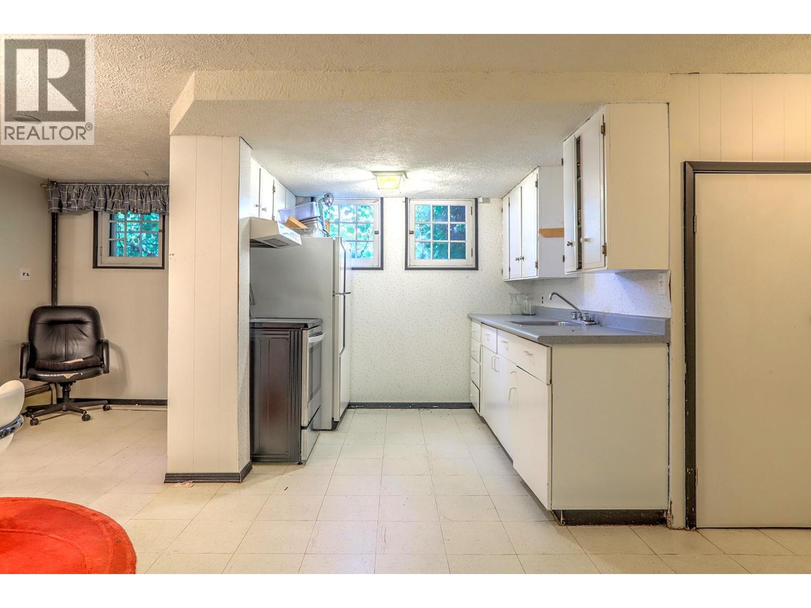 5482 Silver Star Road, Vernon, British Columbia  V1B 3K4 - Photo 84 - 10373883