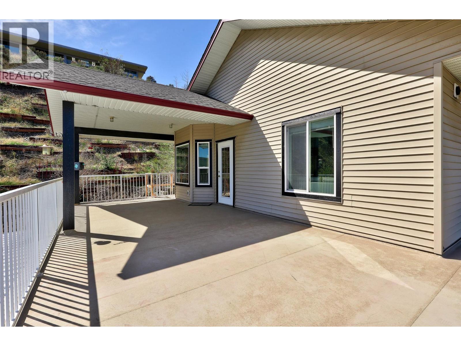 6216 Savona Access Road, Kamloops, British Columbia  V0K 2J0 - Photo 9 - 10383005